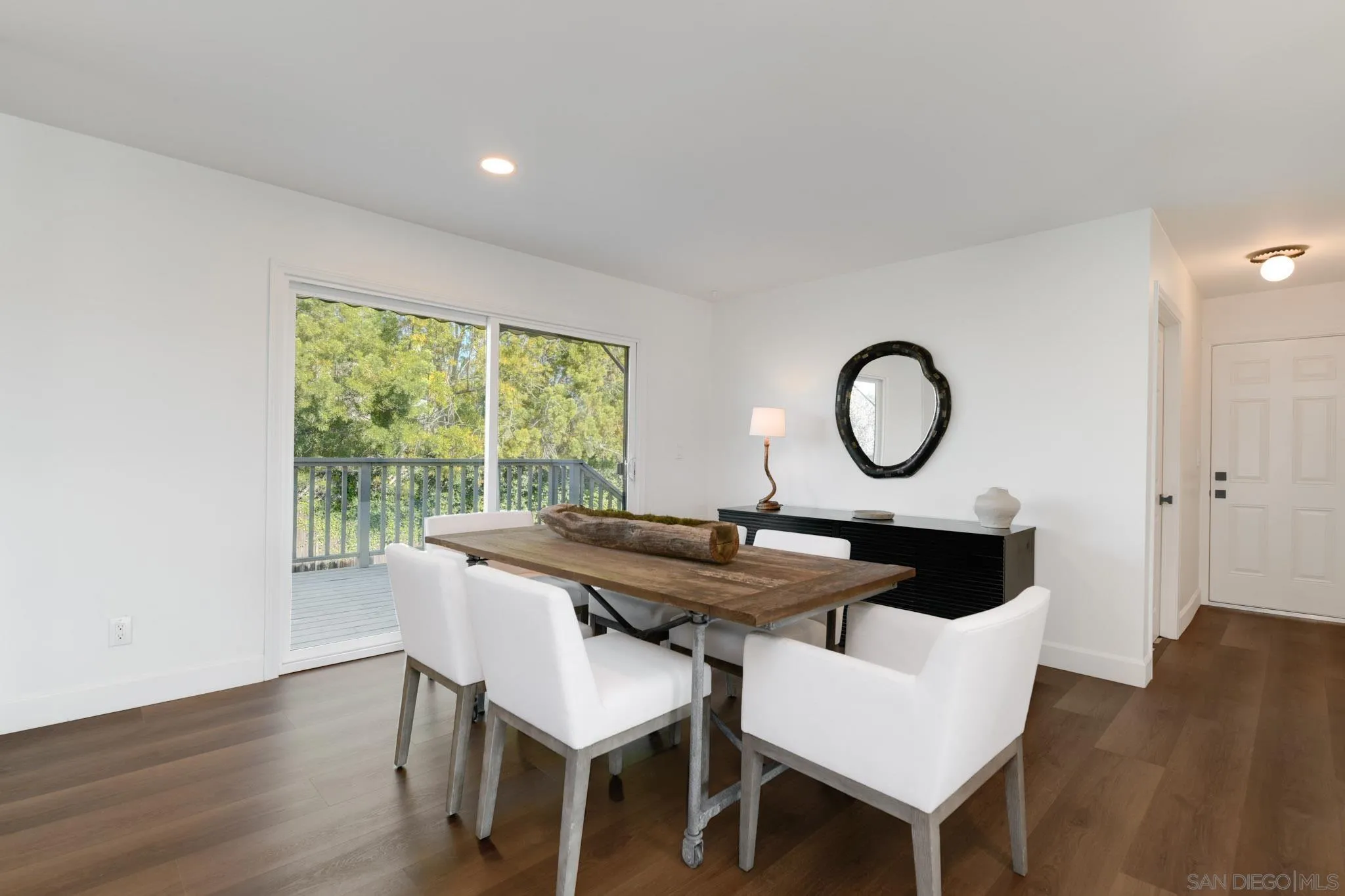 https://cdn.realtyfeed.com/cdn/127/260002386/05db499e5123a153c4b9d188bd2a02c5.webp
