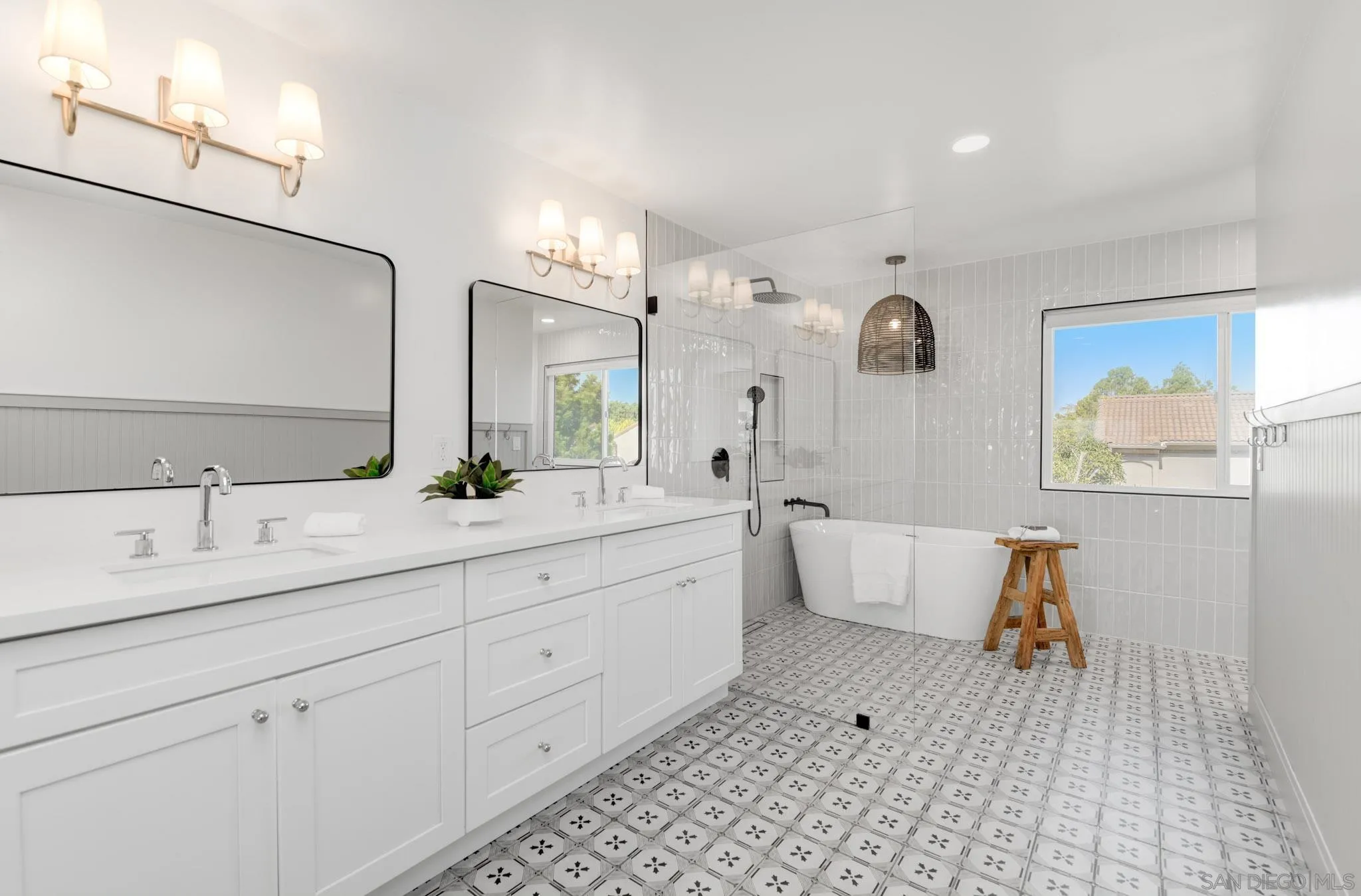 https://cdn.realtyfeed.com/cdn/127/260002386/93eb89c0a6f3b4eb305263d34c3e6de6.webp