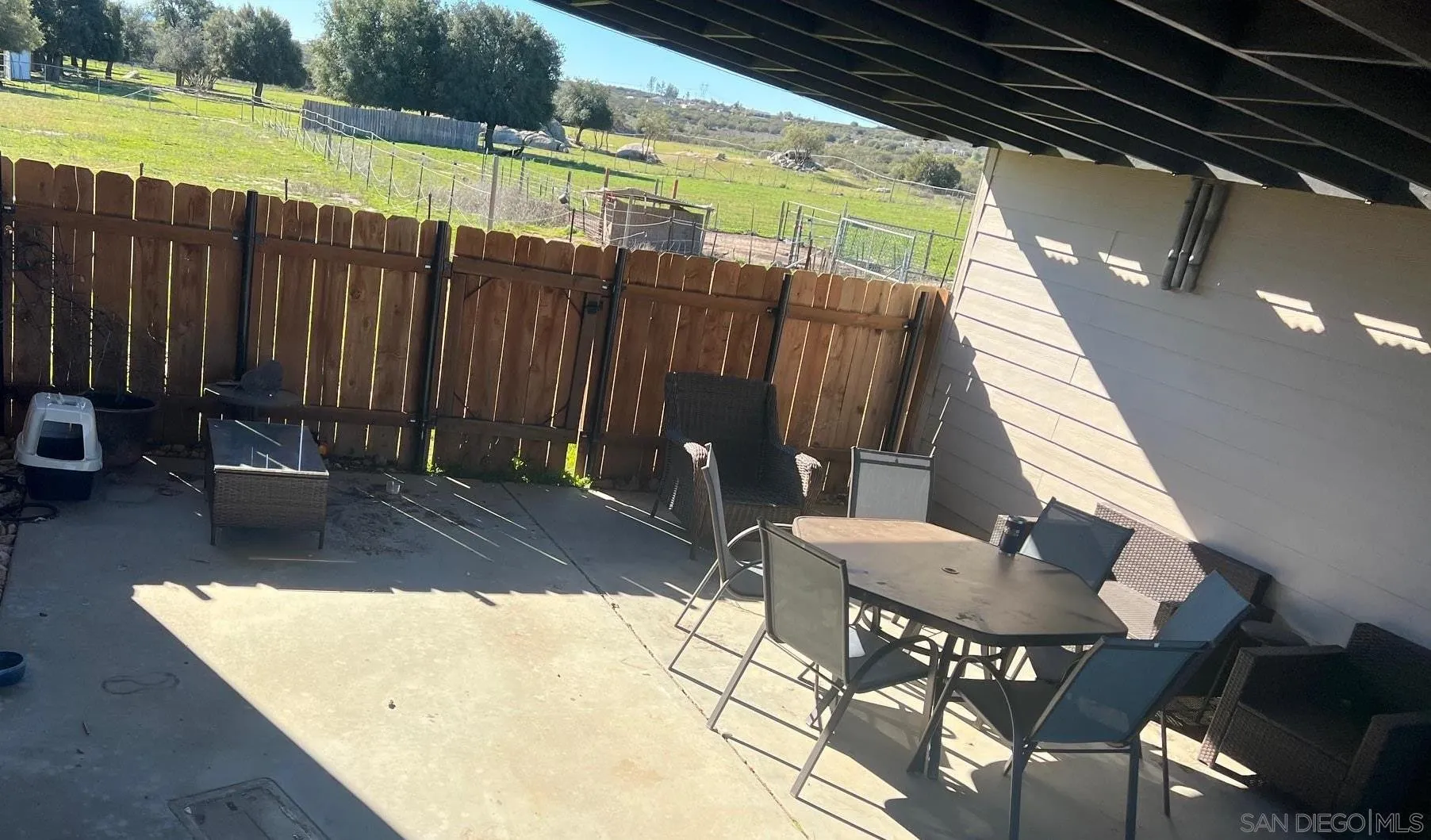 https://cdn.realtyfeed.com/cdn/127/260002388/0cd406962168448404f015959a477b7a.webp