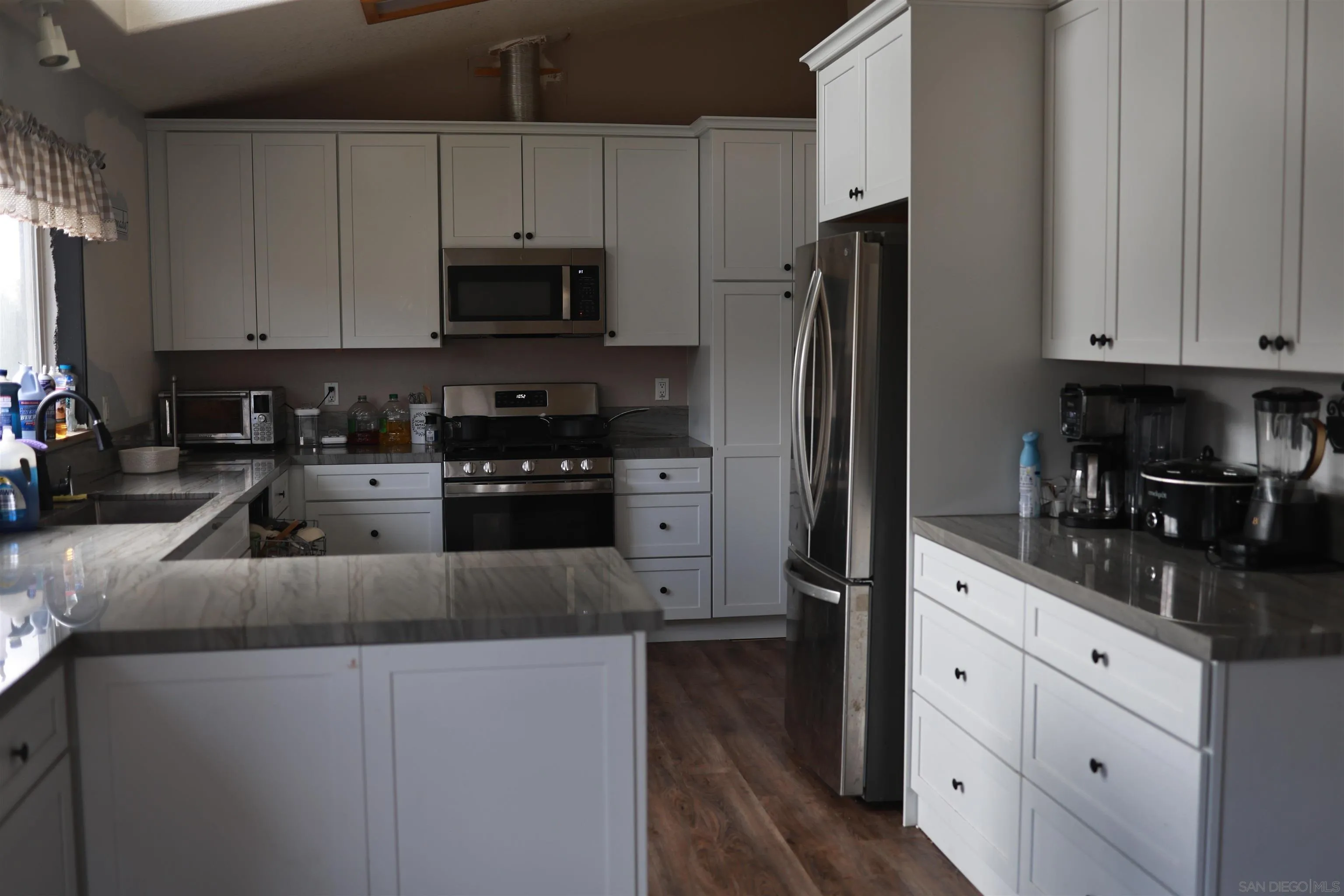 https://cdn.realtyfeed.com/cdn/127/260002388/d2213ba3763e97236da0b3162b74cf89.webp