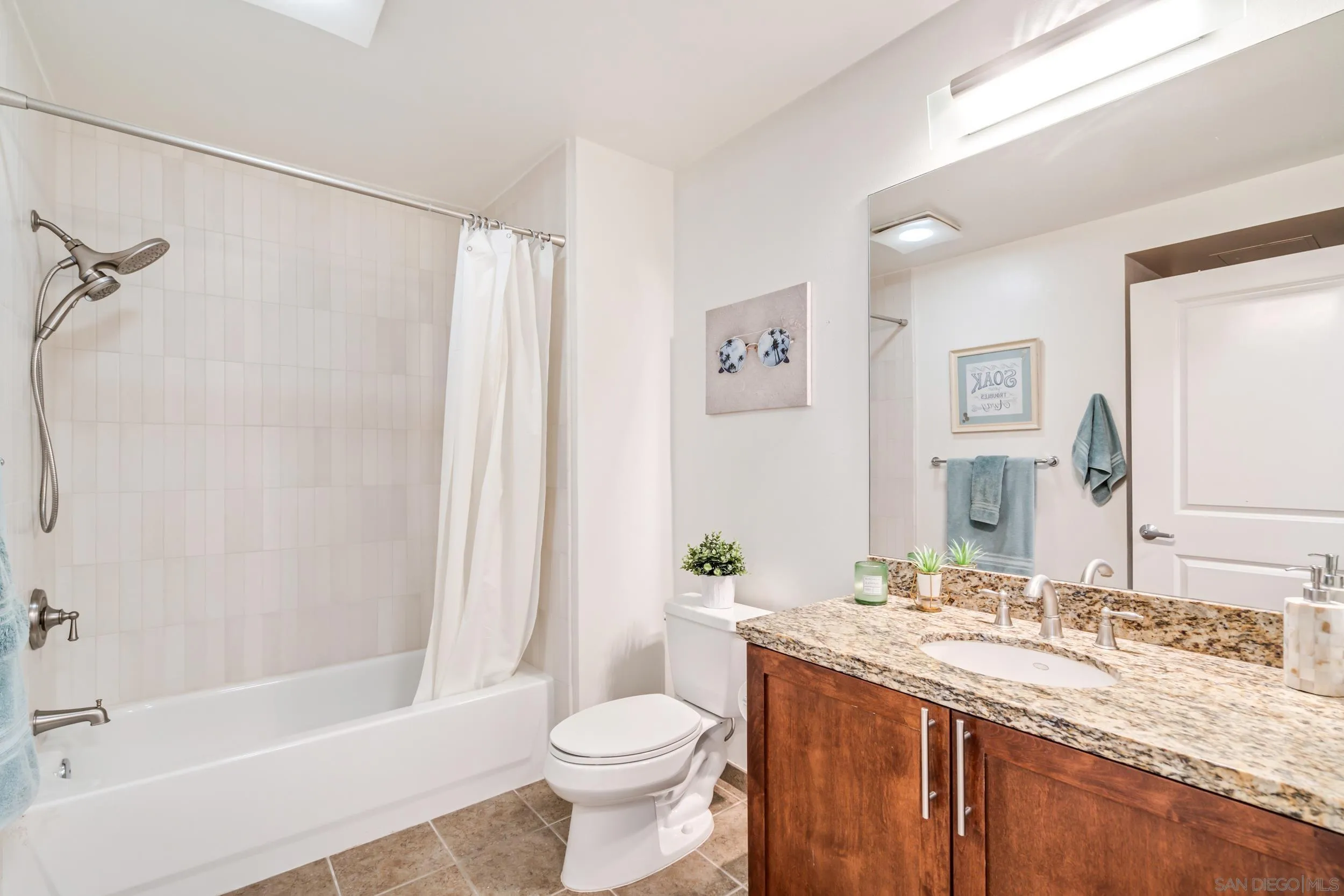 https://cdn.realtyfeed.com/cdn/127/260002398/1049b88f5c92b8762bab6a1dad16e157.webp