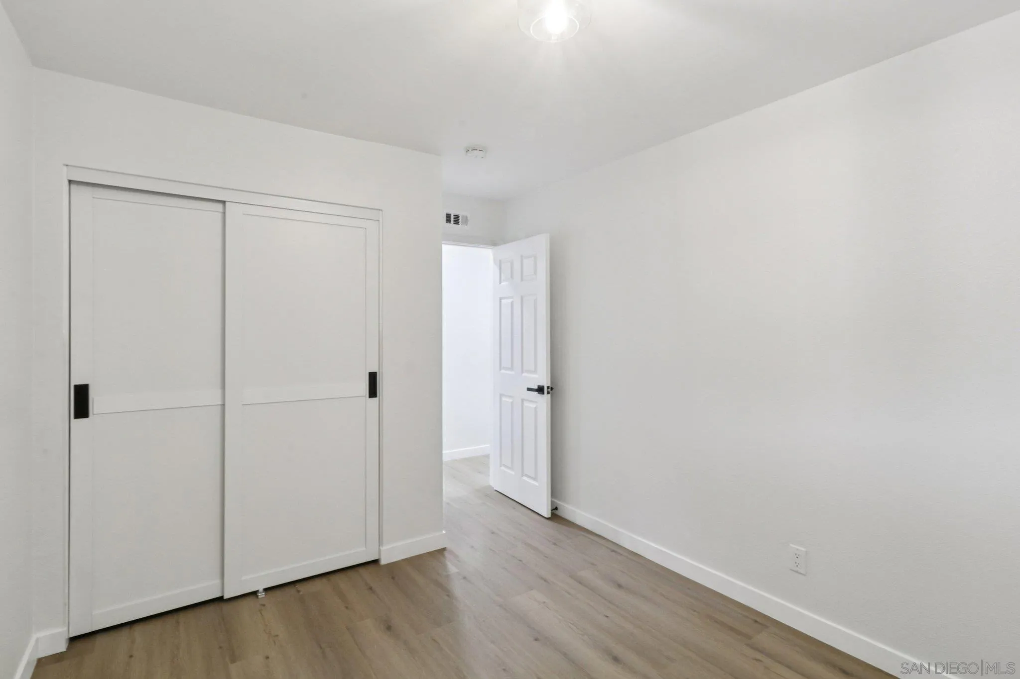 https://cdn.realtyfeed.com/cdn/127/2600024/08959ede5622ed44e3a494b2b025f0a7.webp