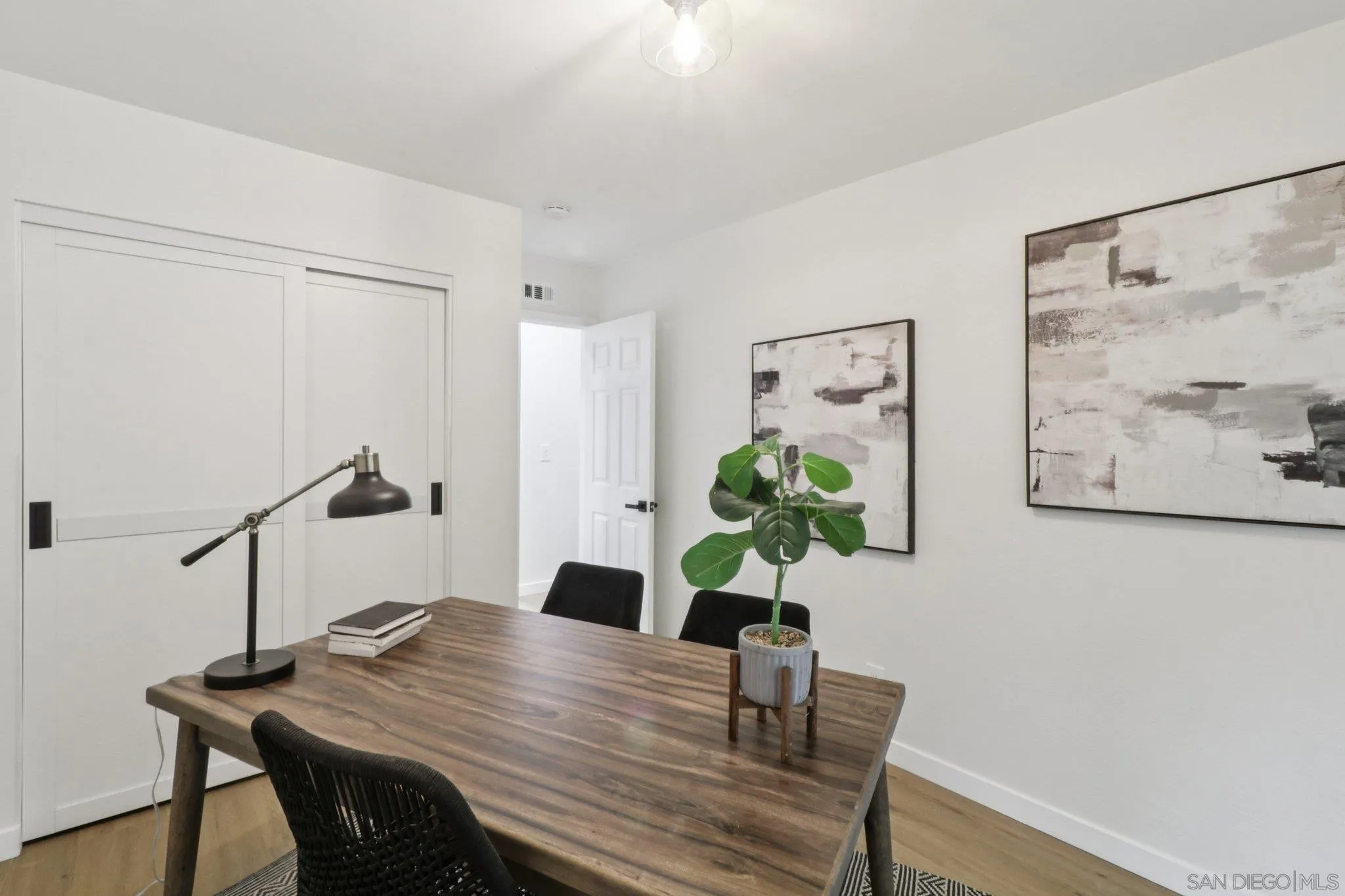 https://cdn.realtyfeed.com/cdn/127/2600024/29e3cbc53b31c97c61ff644e9a73b8fc.webp