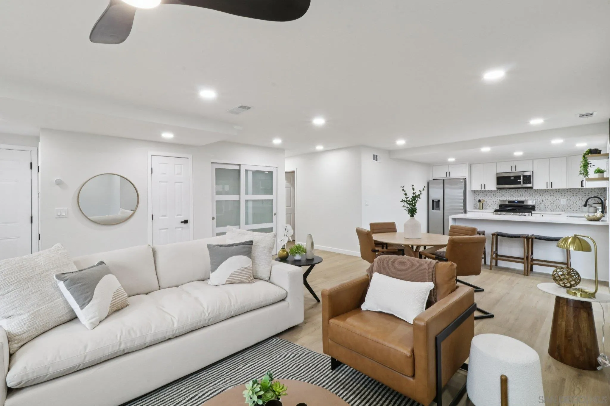 https://cdn.realtyfeed.com/cdn/127/2600024/3921757b7fda8a83ad106409d96f9905.webp