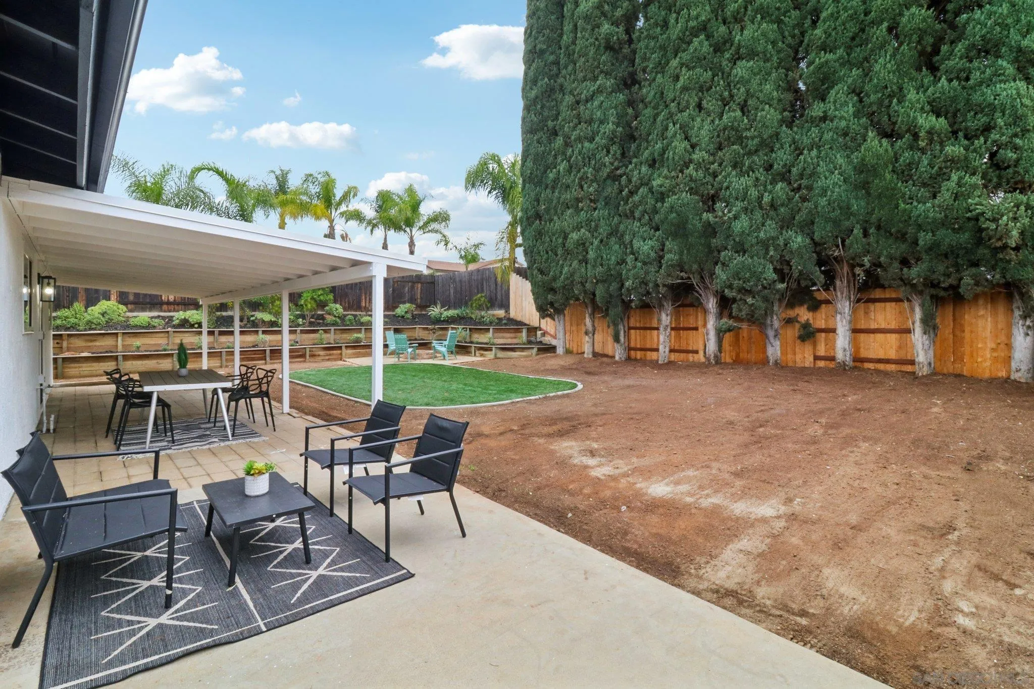 https://cdn.realtyfeed.com/cdn/127/2600024/be5a5ee99cdf81e27e70390dc1de912f.webp