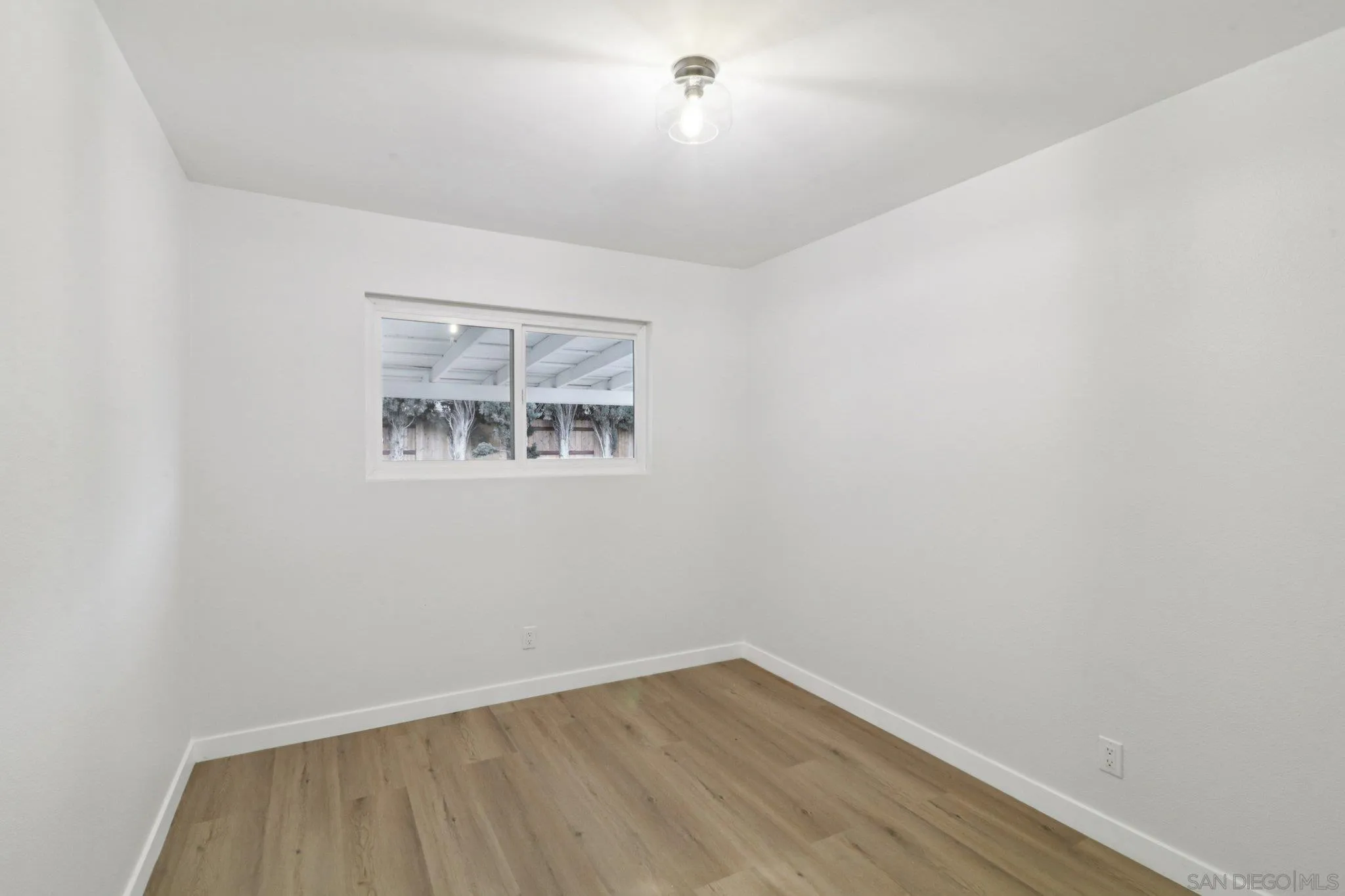 https://cdn.realtyfeed.com/cdn/127/2600024/c6d9d32c61e9004061b065ce461234c3.webp