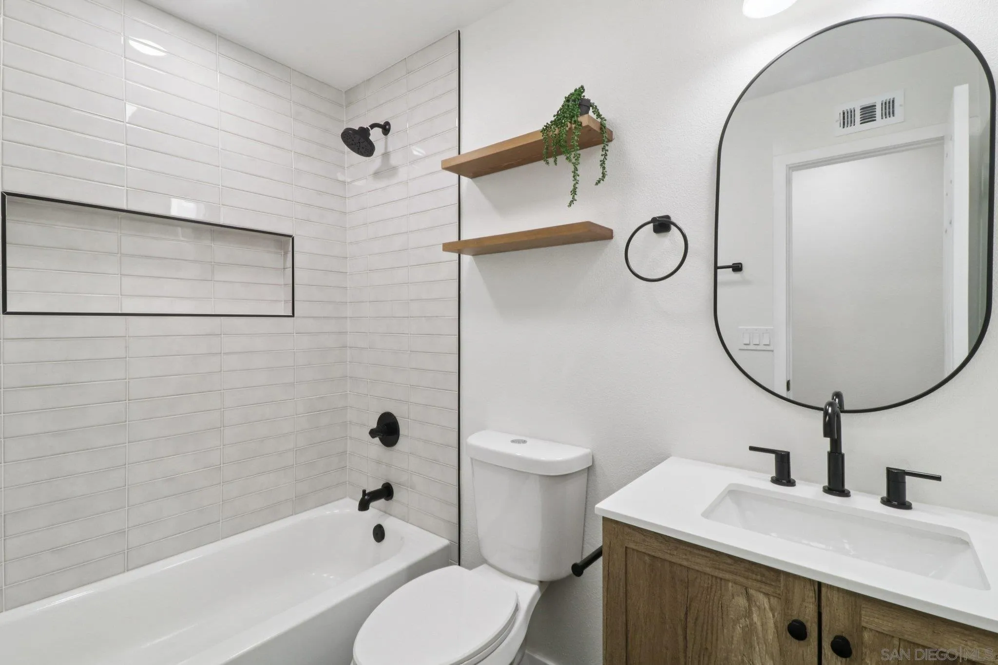 https://cdn.realtyfeed.com/cdn/127/2600024/ff6c90023c44614feaccb0f43a490f54.webp