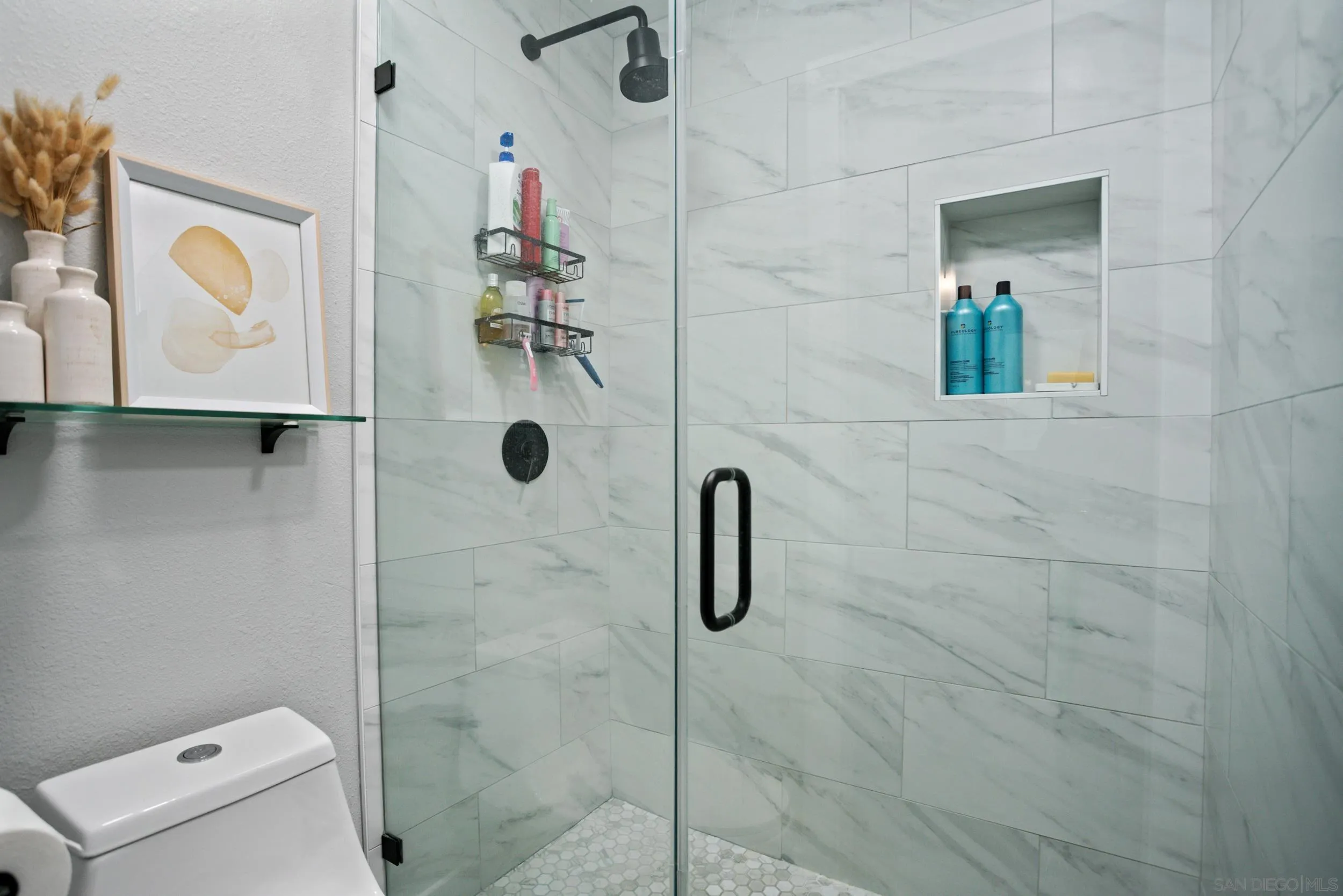 https://cdn.realtyfeed.com/cdn/127/260002400/61b67bd5d5d98d7887d1030dd3c3da82.webp