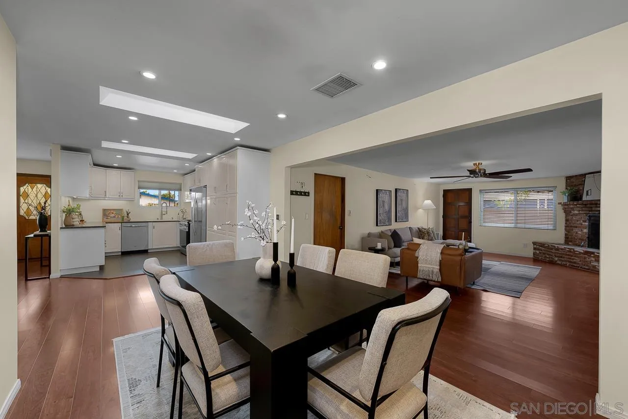 https://cdn.realtyfeed.com/cdn/127/260002403/37d652f58c92c1265a47473ddc6cb32c.webp