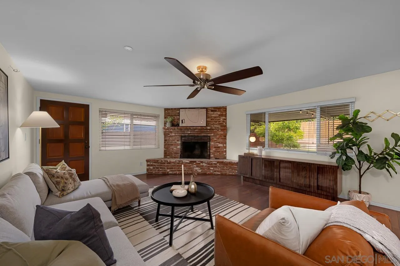 https://cdn.realtyfeed.com/cdn/127/260002403/75acc925c3fbca3a156a2e0f1b1b8188.webp
