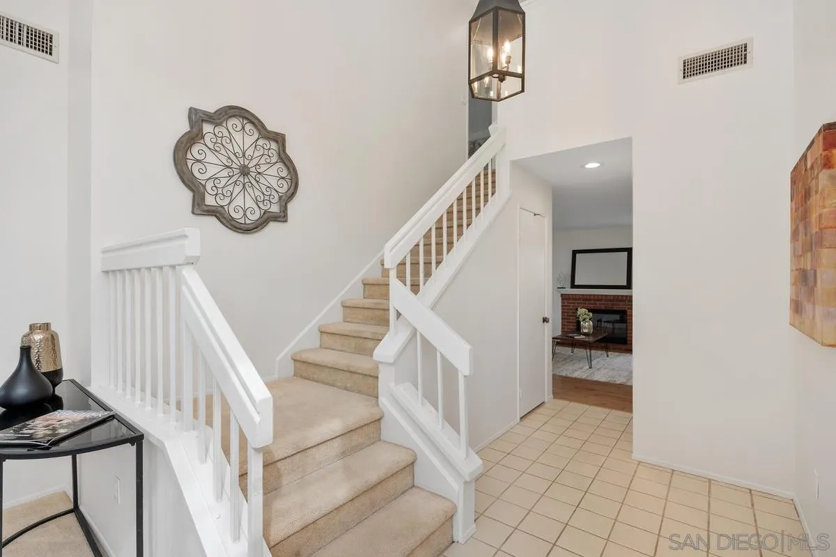https://cdn.realtyfeed.com/cdn/127/260002408/9f3c889f68e434797ff64217b2527ab3.webp