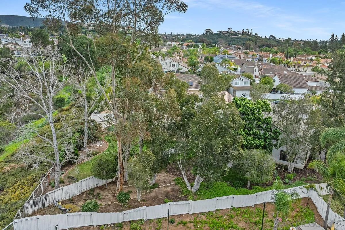 https://cdn.realtyfeed.com/cdn/127/260002408/c705644e4cea843ad5cde12b1414c047.webp