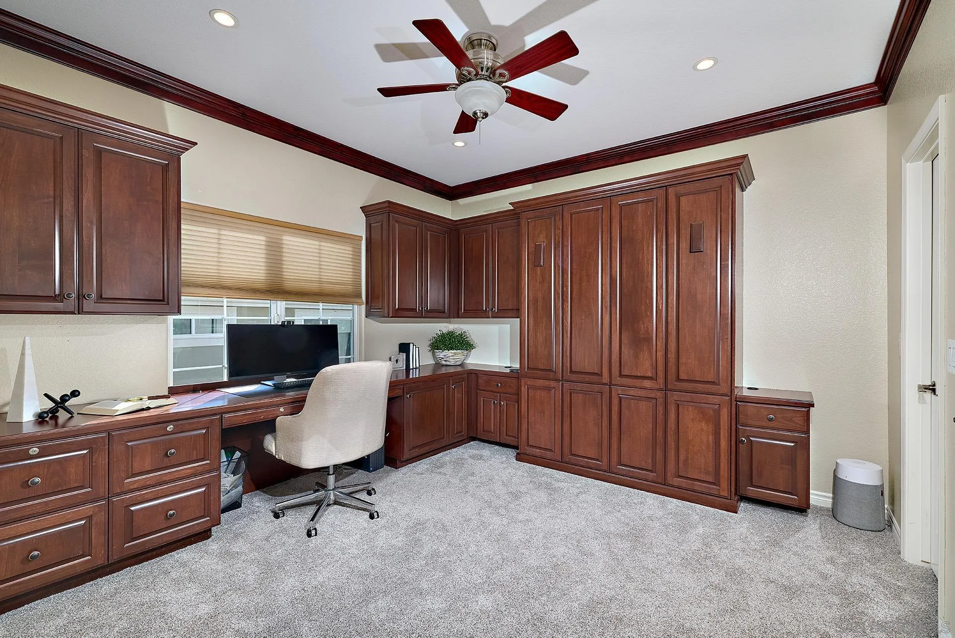 https://cdn.realtyfeed.com/cdn/127/260002409/769126838ec65ac5153be134f0bc143c.webp