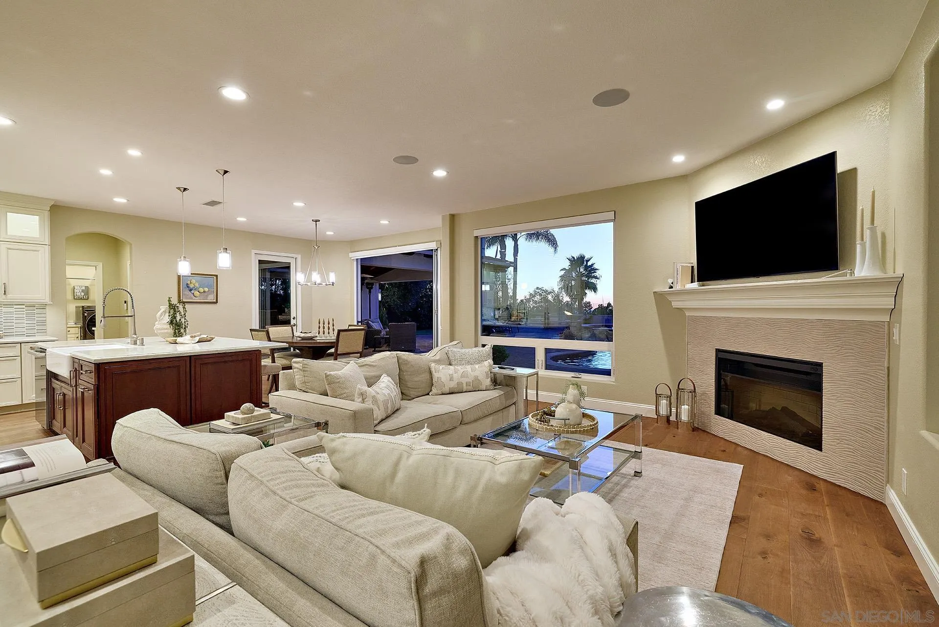 https://cdn.realtyfeed.com/cdn/127/260002409/837ac12a082d1f1d8e6e9844db7d4512.webp
