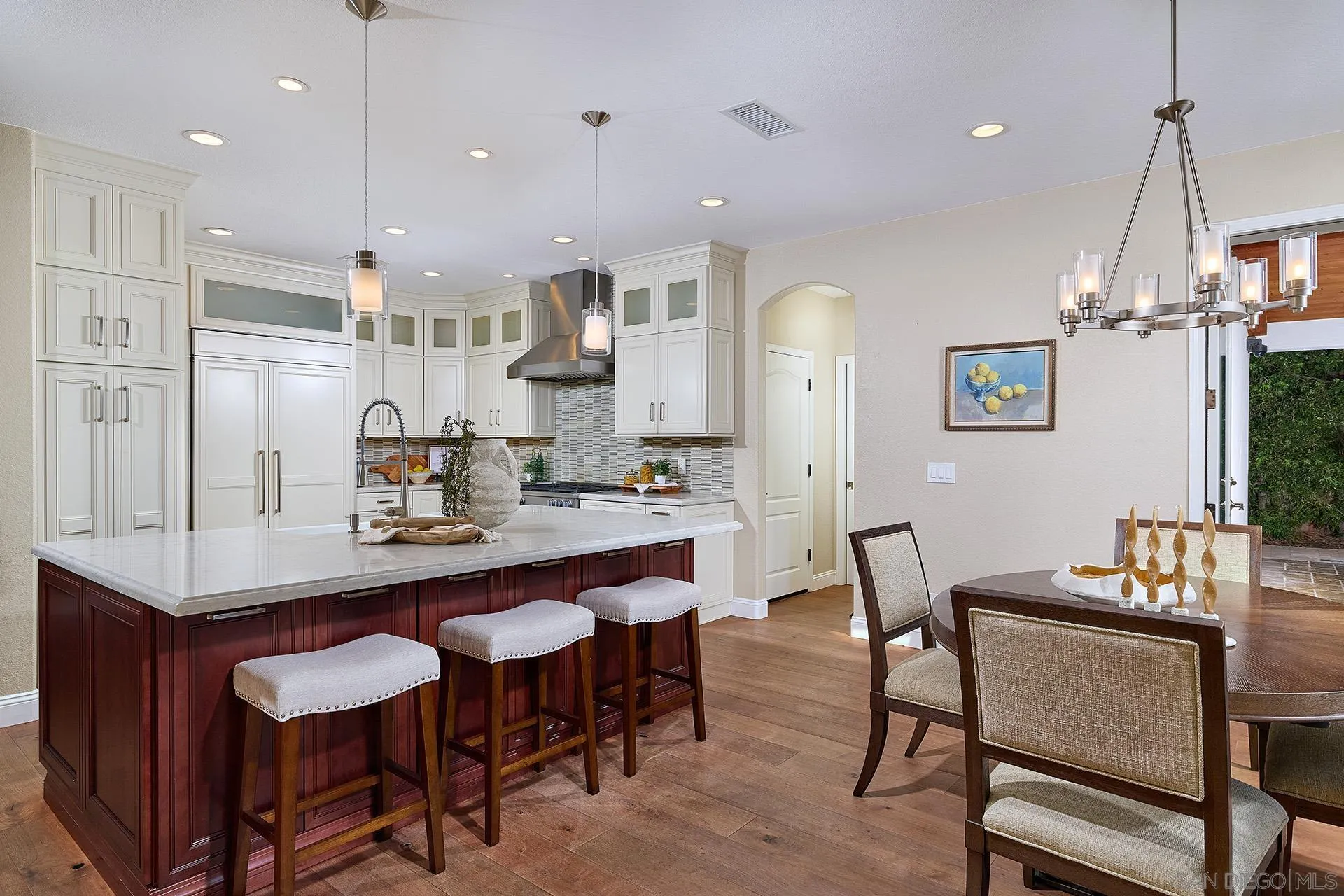 https://cdn.realtyfeed.com/cdn/127/260002409/c2ee43a1b5b428e7269933e50ce55e08.webp
