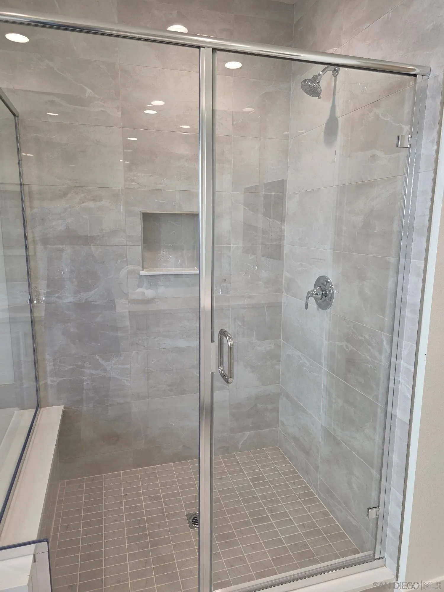 https://cdn.realtyfeed.com/cdn/127/260002412/b4a9a749f6d15de609034be817299e7d.webp