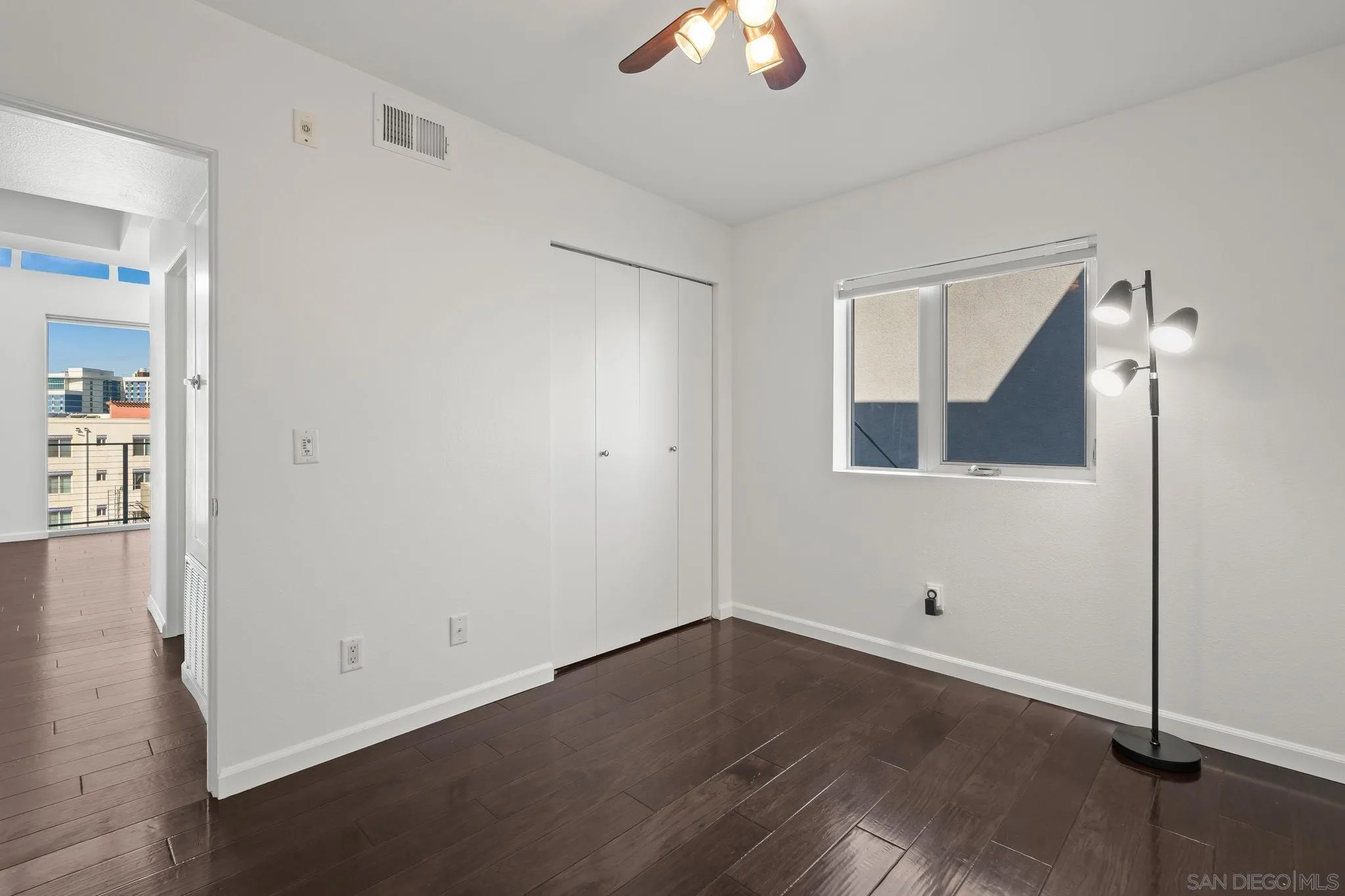 https://cdn.realtyfeed.com/cdn/127/260002413/7bf79a6ba6e574165782988f806b2f1c.webp