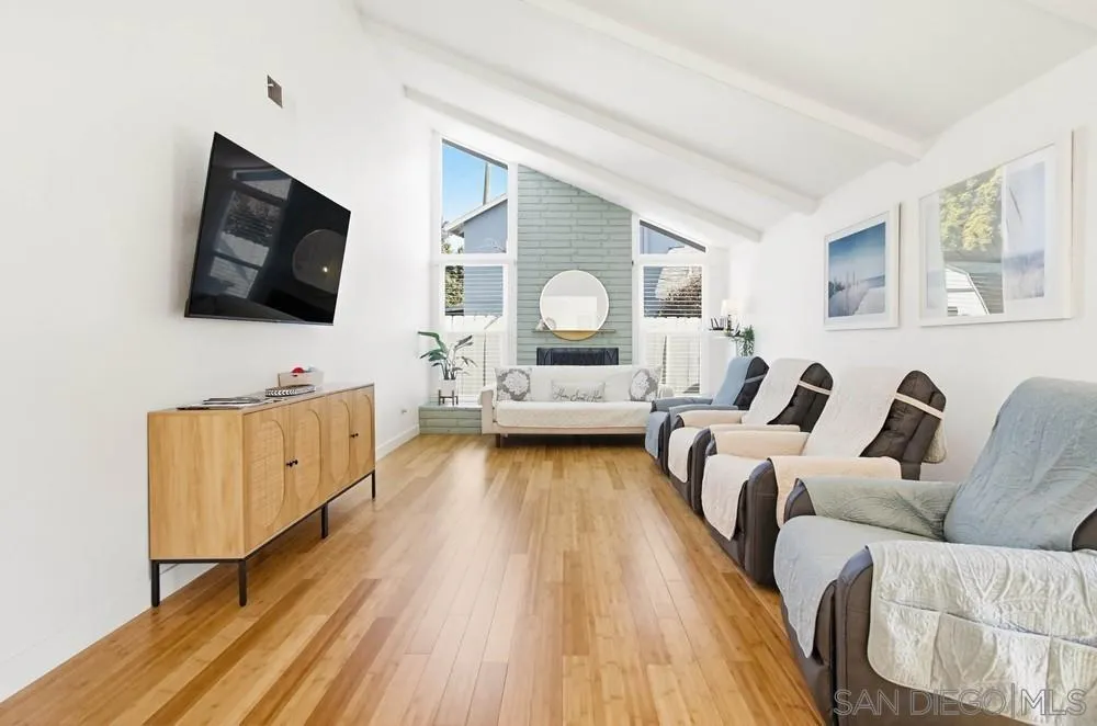 https://cdn.realtyfeed.com/cdn/127/260002415/18502f2866cfd69193fdf29ad5572859.webp