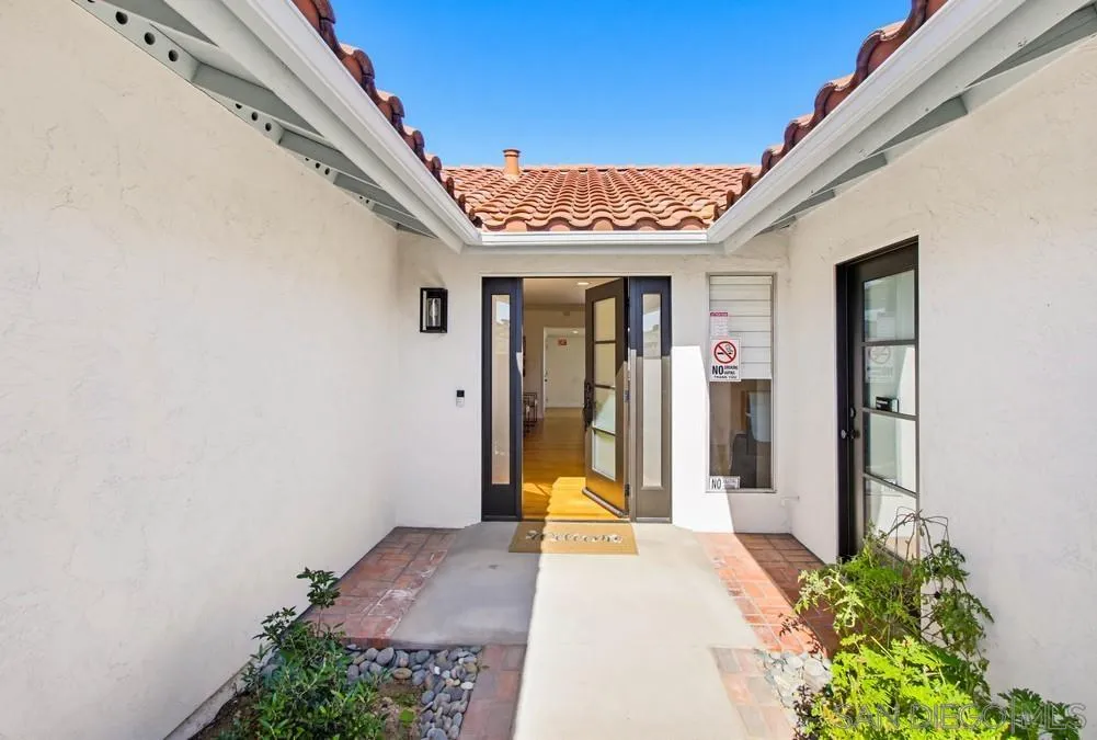 https://cdn.realtyfeed.com/cdn/127/260002415/344cd7211fc39a8f982cf62628c137d6.webp