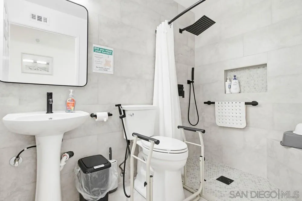 https://cdn.realtyfeed.com/cdn/127/260002415/5795ace6f9ad98492c93f13aa3d03fe8.webp