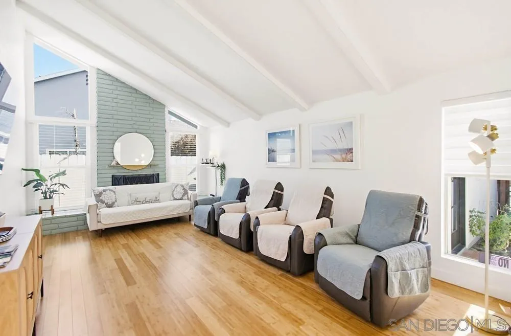 https://cdn.realtyfeed.com/cdn/127/260002415/589333dcca7a6a190465525876a6998e.webp