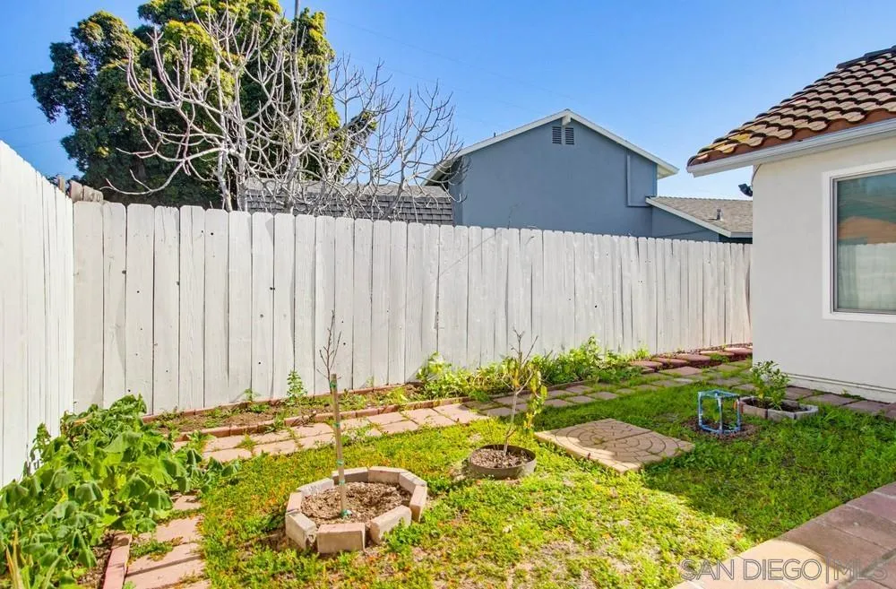 https://cdn.realtyfeed.com/cdn/127/260002415/f7da6581d1bd53cf41a8412abb071798.webp