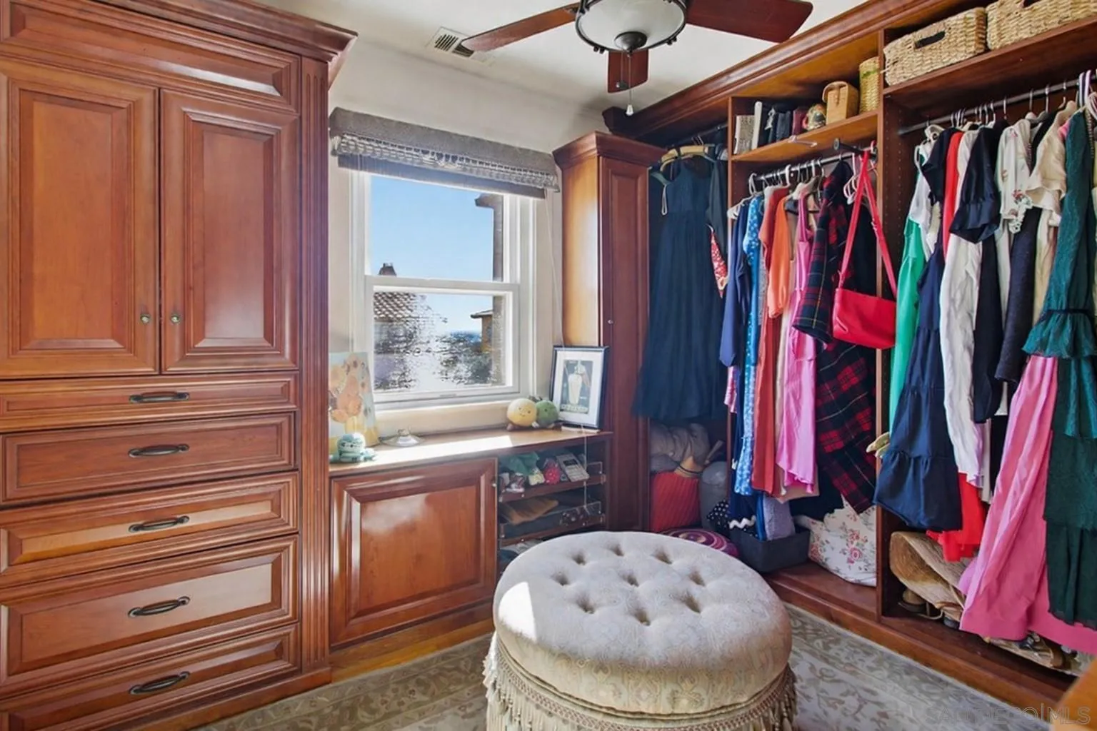 https://cdn.realtyfeed.com/cdn/127/260002422/3d055a70a7149009c196ccb9064b80d8.webp
