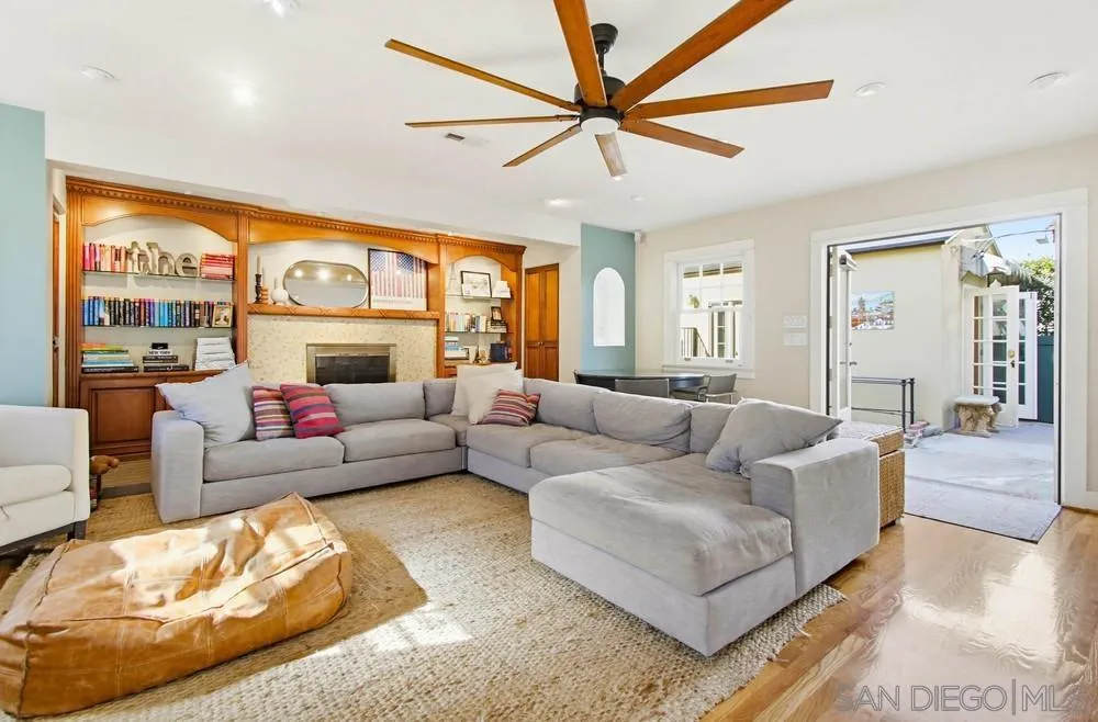 https://cdn.realtyfeed.com/cdn/127/260002422/cf3b785c0194a32297784f0fe38abaac.webp