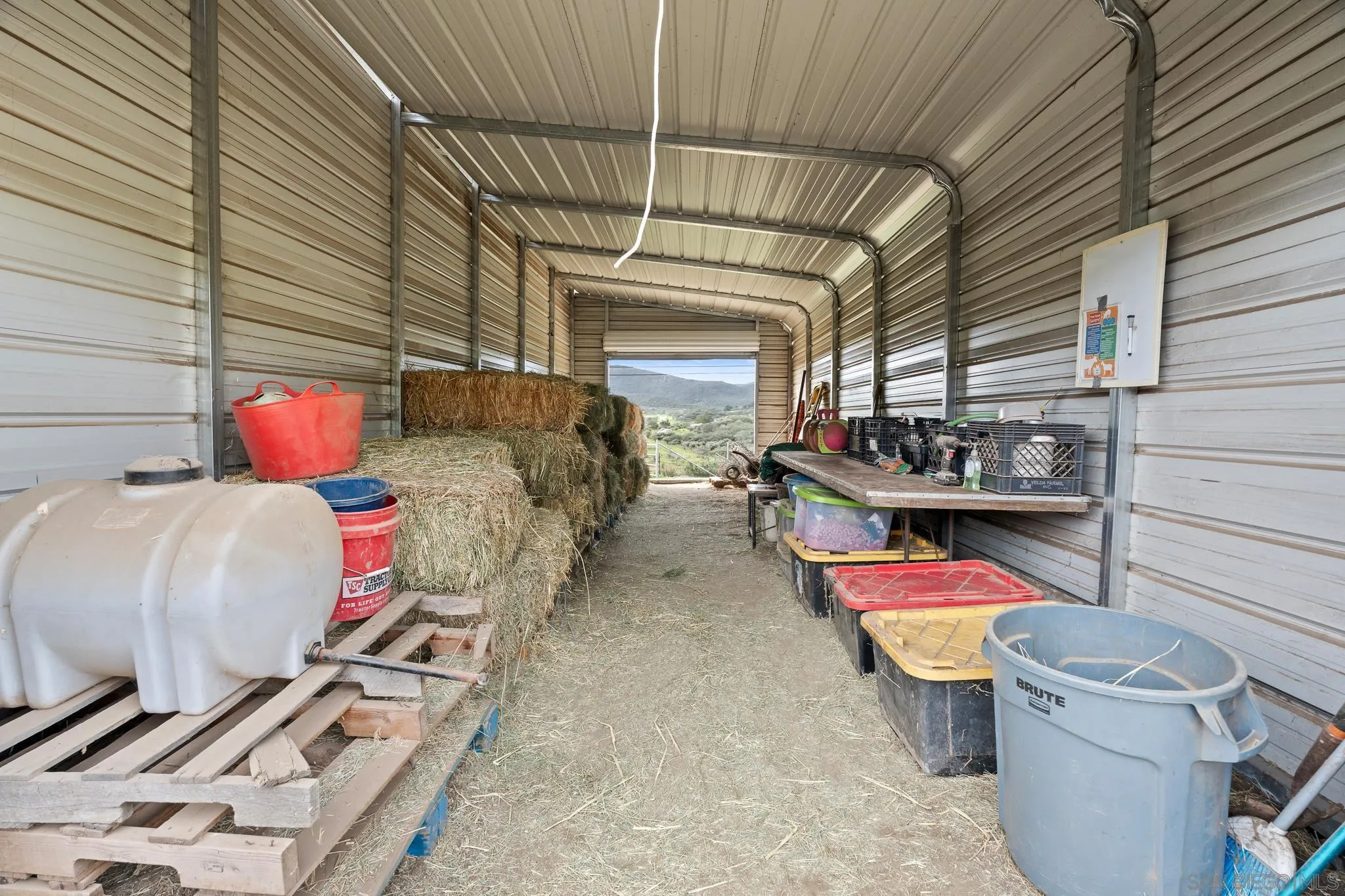 https://cdn.realtyfeed.com/cdn/127/260002439/51c83afaca7f9bd567ad4a5f533fa266.webp