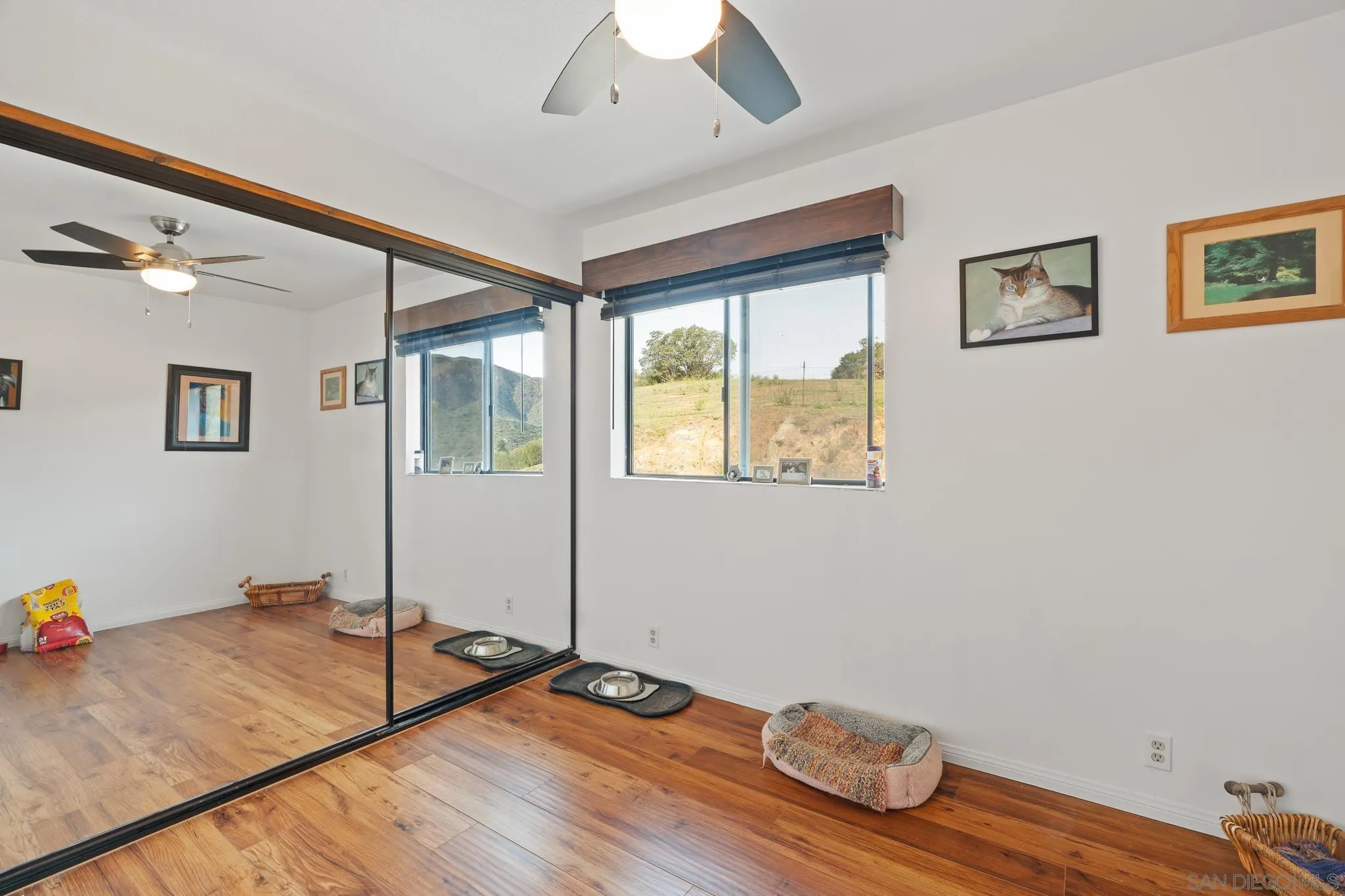 https://cdn.realtyfeed.com/cdn/127/260002439/77388927d90865e58ed43ef6d3310d26.webp