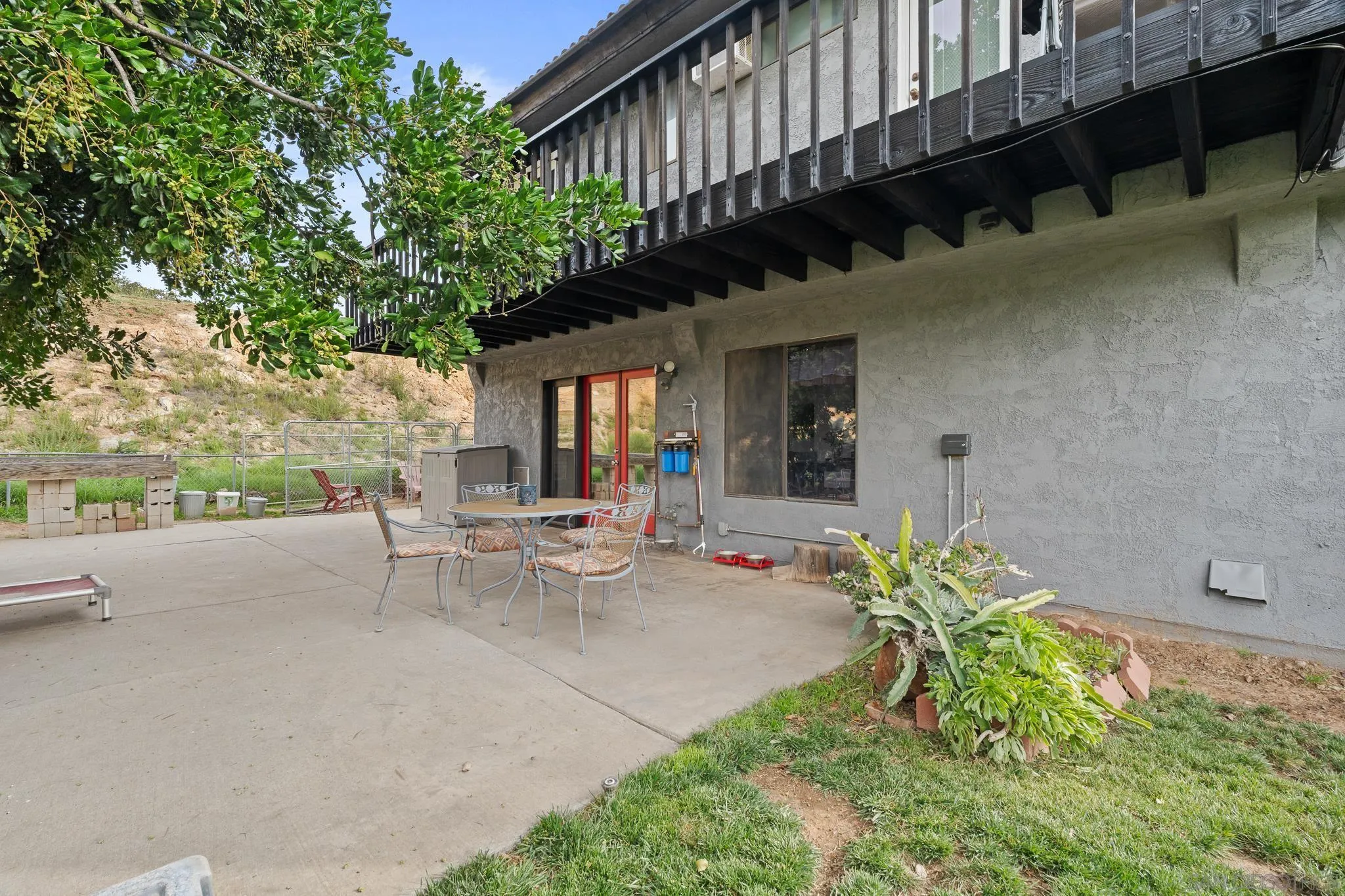 https://cdn.realtyfeed.com/cdn/127/260002439/e4b1e89cf584cdf05034451323020e14.webp