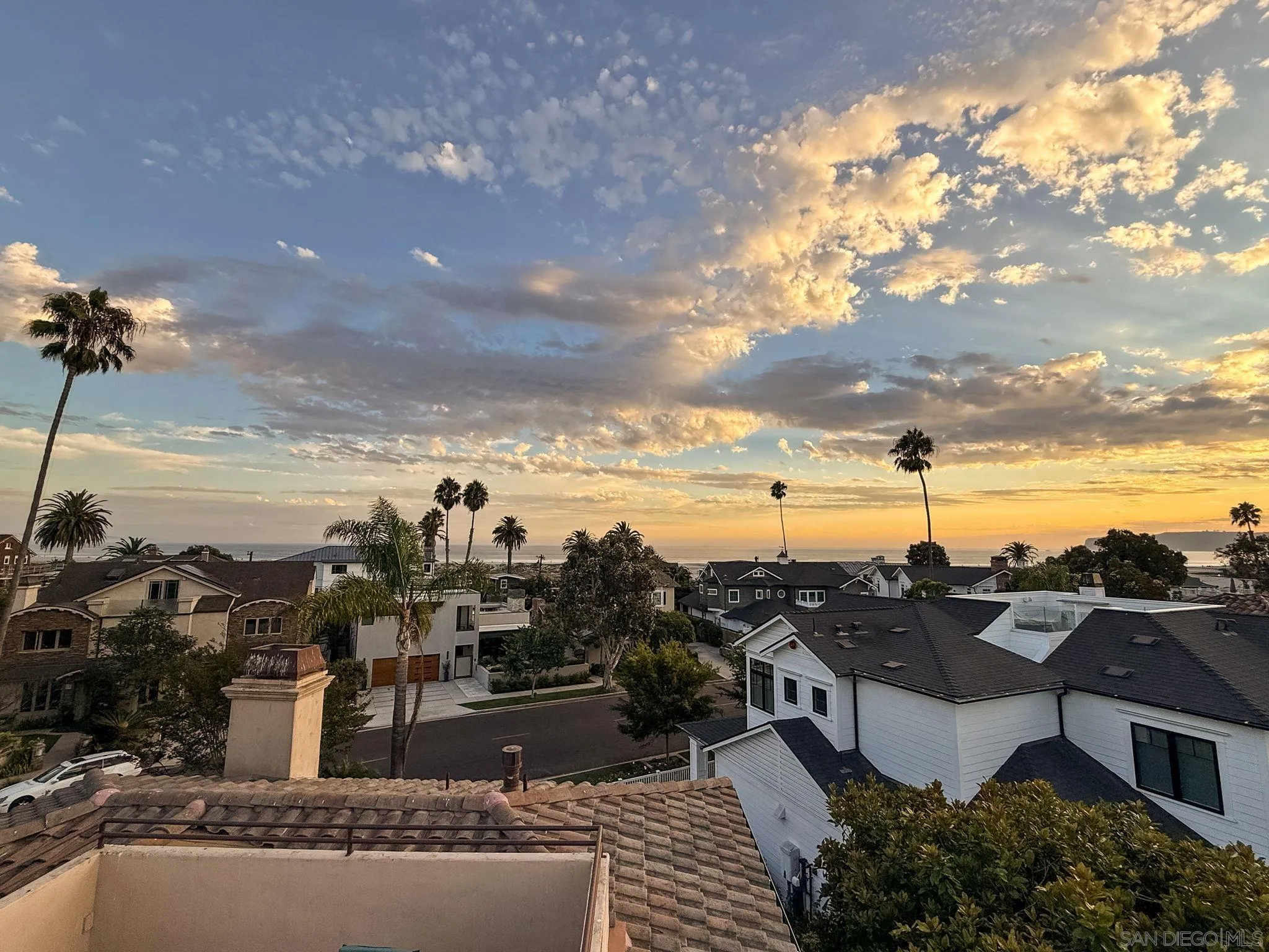 https://cdn.realtyfeed.com/cdn/127/260002440/0f175e49c3bf3d621a405e8674eb33a0.webp