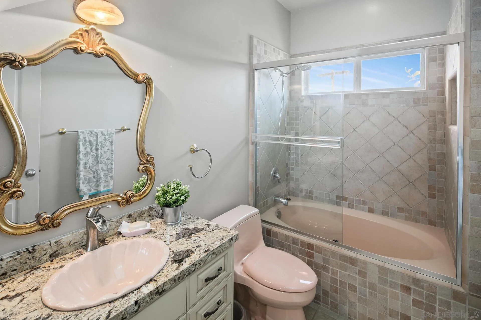 https://cdn.realtyfeed.com/cdn/127/260002440/3070ef412eb7d97c34e2c18c0759a448.webp