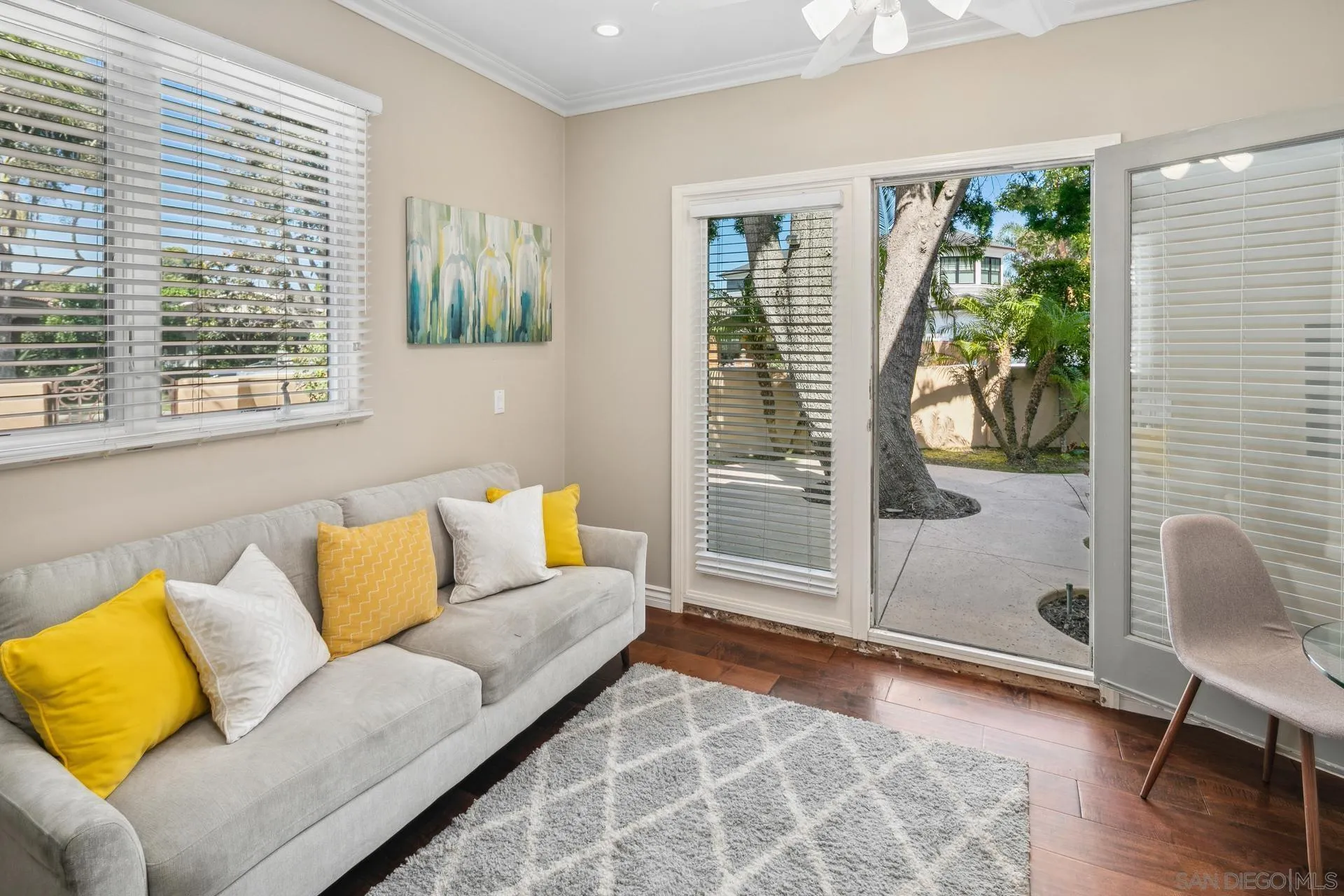 https://cdn.realtyfeed.com/cdn/127/260002440/836cc82140e6855fdf1b27bf2527af86.webp