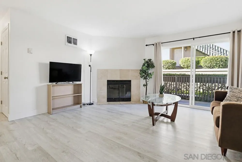 Photo #3: 260002449 Listing: Photo #3