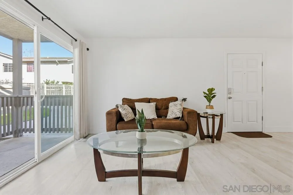 Photo #5: 260002449 Listing: Photo #5