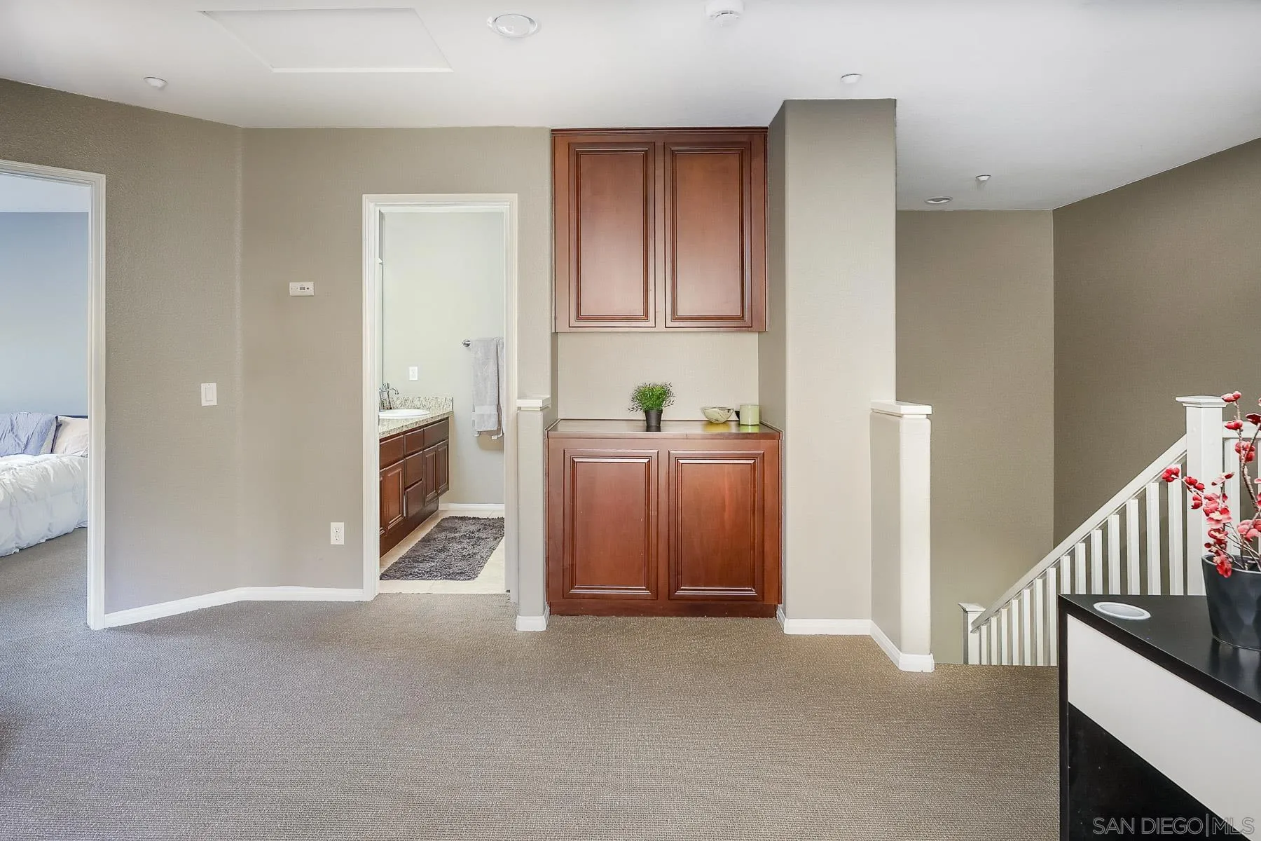 https://cdn.realtyfeed.com/cdn/127/260002450/1cbb4bbe8b6686c4368cc9cc89861227.webp