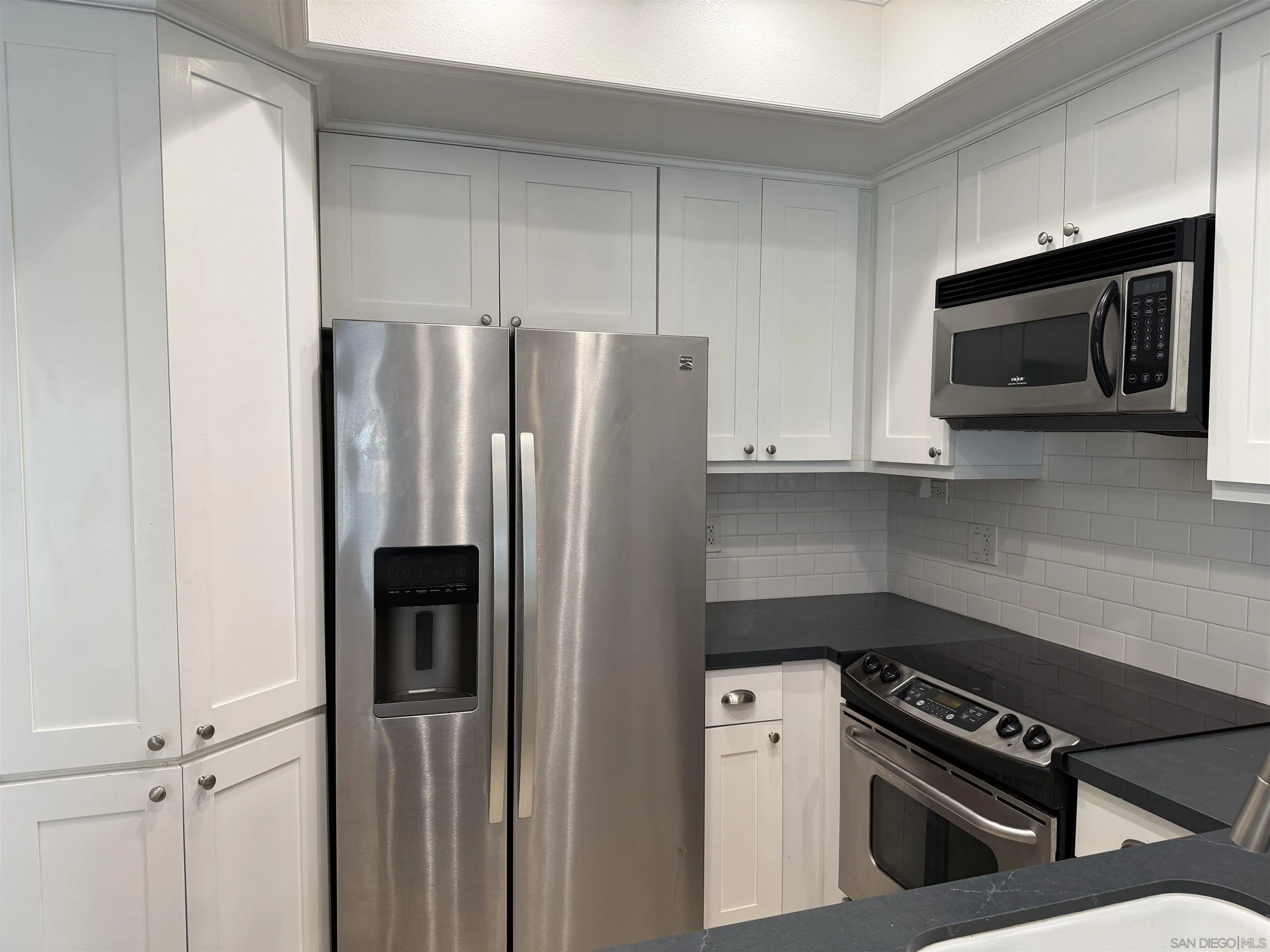 Photo #4: 260002451 Listing: Photo #4