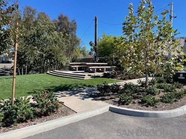 https://cdn.realtyfeed.com/cdn/127/260002452/4601f23a801546c1a09d21a3596b7fd9.webp