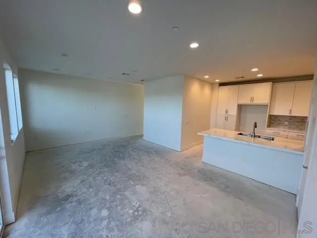 https://cdn.realtyfeed.com/cdn/127/260002452/7def7554c8c8cad8bf944801ccdd9c17.webp