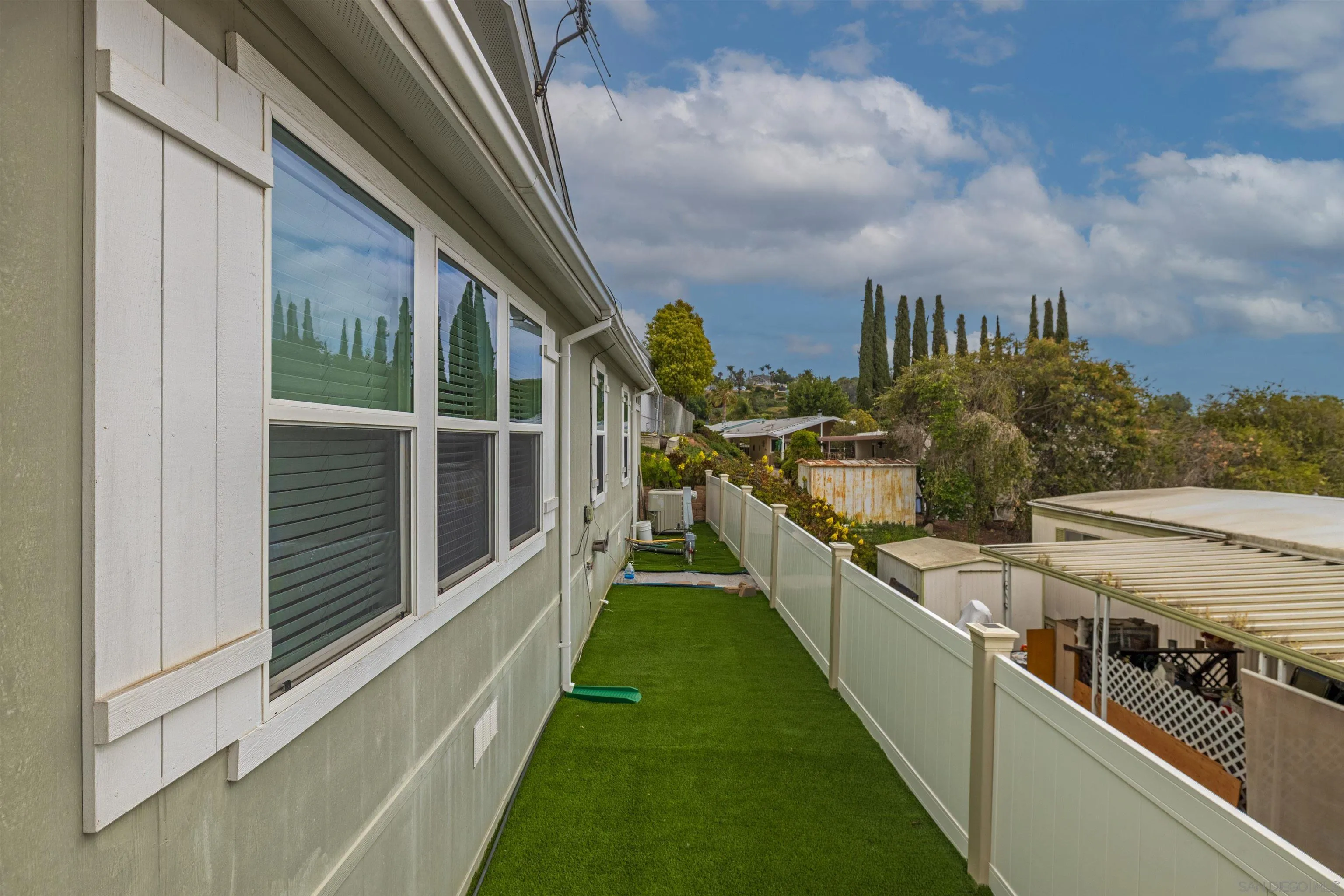 https://cdn.realtyfeed.com/cdn/127/260002453/62ace777c04faf87b7cd789e7f58f776.webp