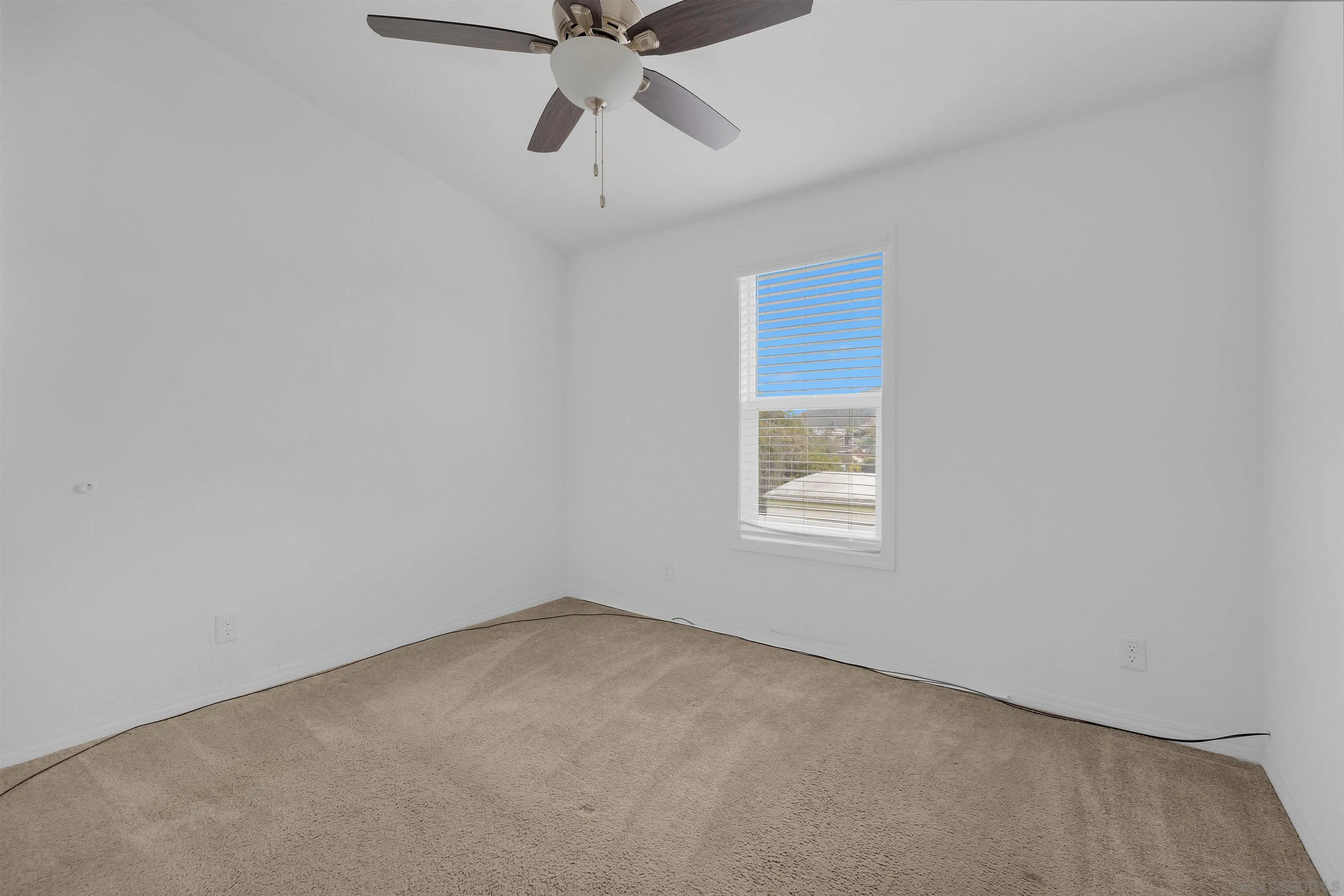 https://cdn.realtyfeed.com/cdn/127/260002453/aca2a64b9d9e010bd326b868815b5e27.webp