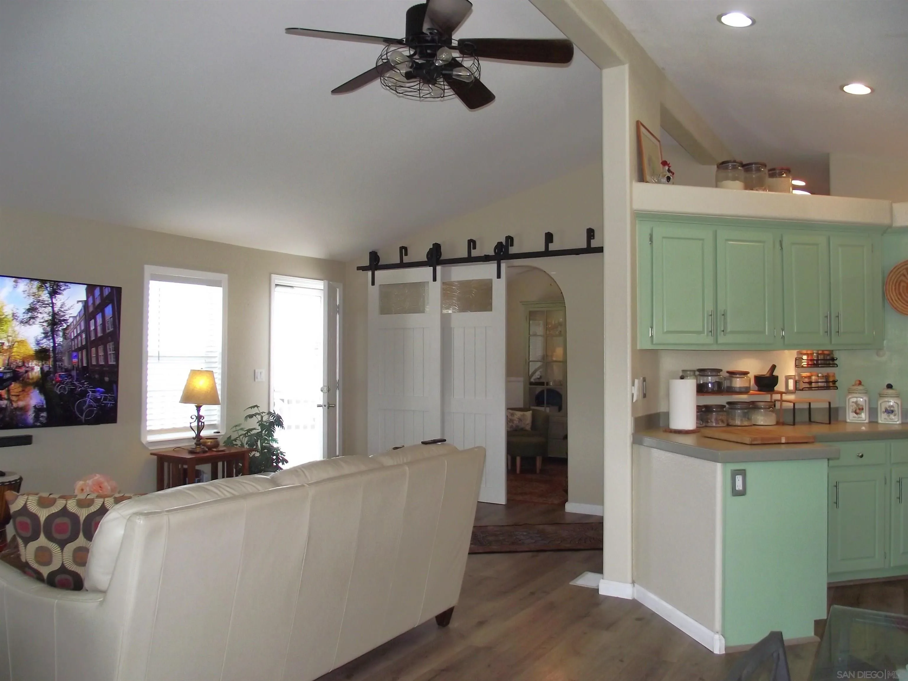 https://cdn.realtyfeed.com/cdn/127/260002456/4b0be5bf07125198a957210611c48c0f.webp