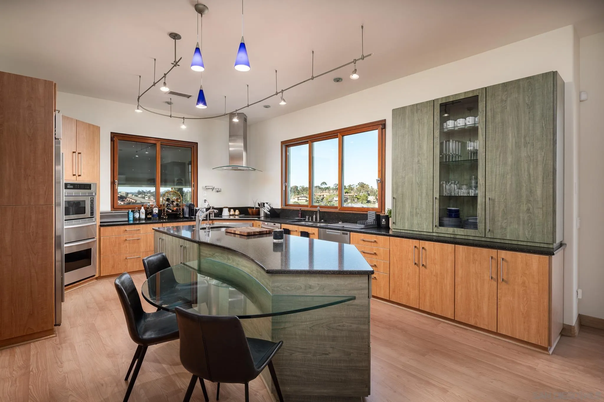https://cdn.realtyfeed.com/cdn/127/260002457/0fca6209c8e26a29afb9a183c6c965d5.webp