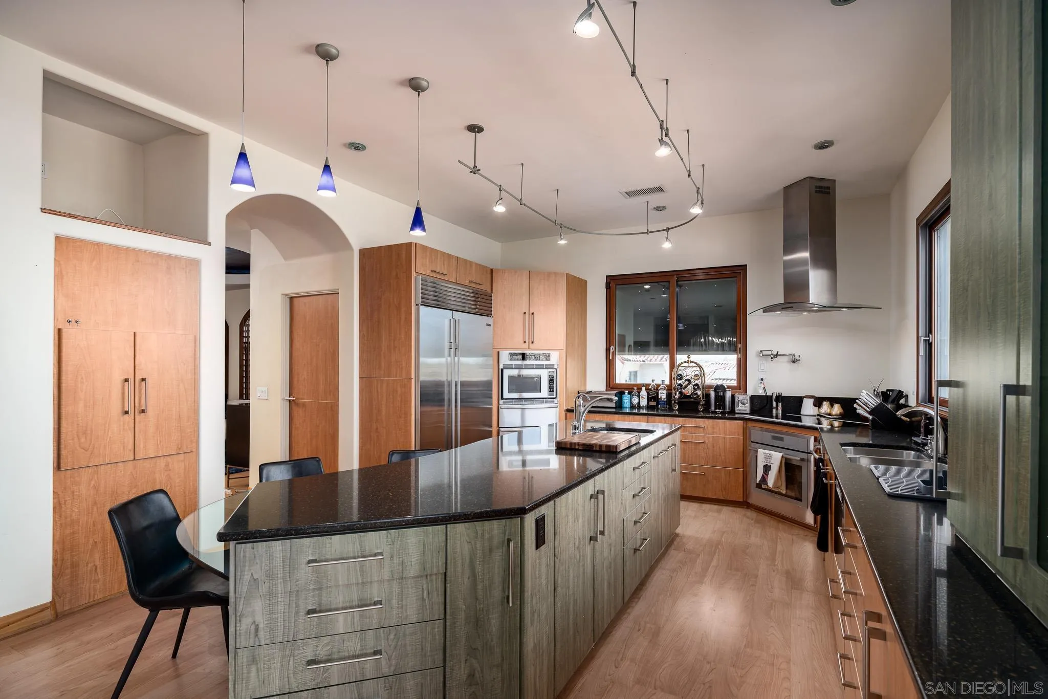 https://cdn.realtyfeed.com/cdn/127/260002457/b0194831dd9e6ba3306b37787035e7f8.webp