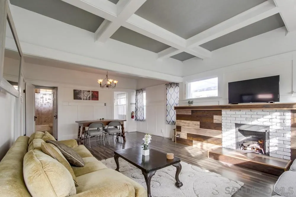 https://cdn.realtyfeed.com/cdn/127/260002468/3362de6044cdb038e3cc9334ecf1997a.webp