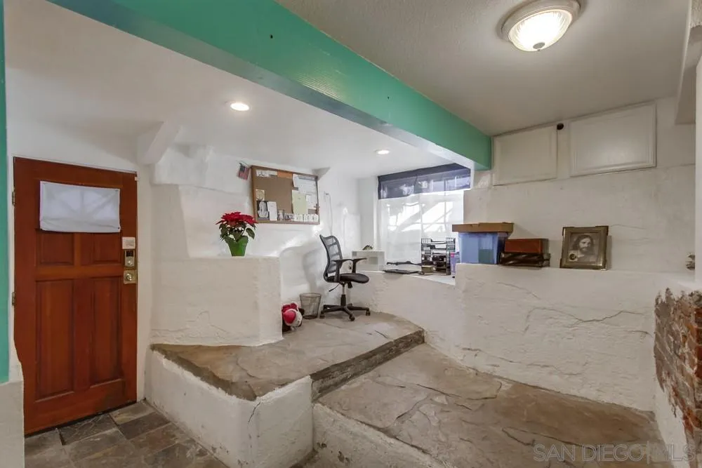 https://cdn.realtyfeed.com/cdn/127/260002468/42caef1abefc563584afc738545204cb.webp