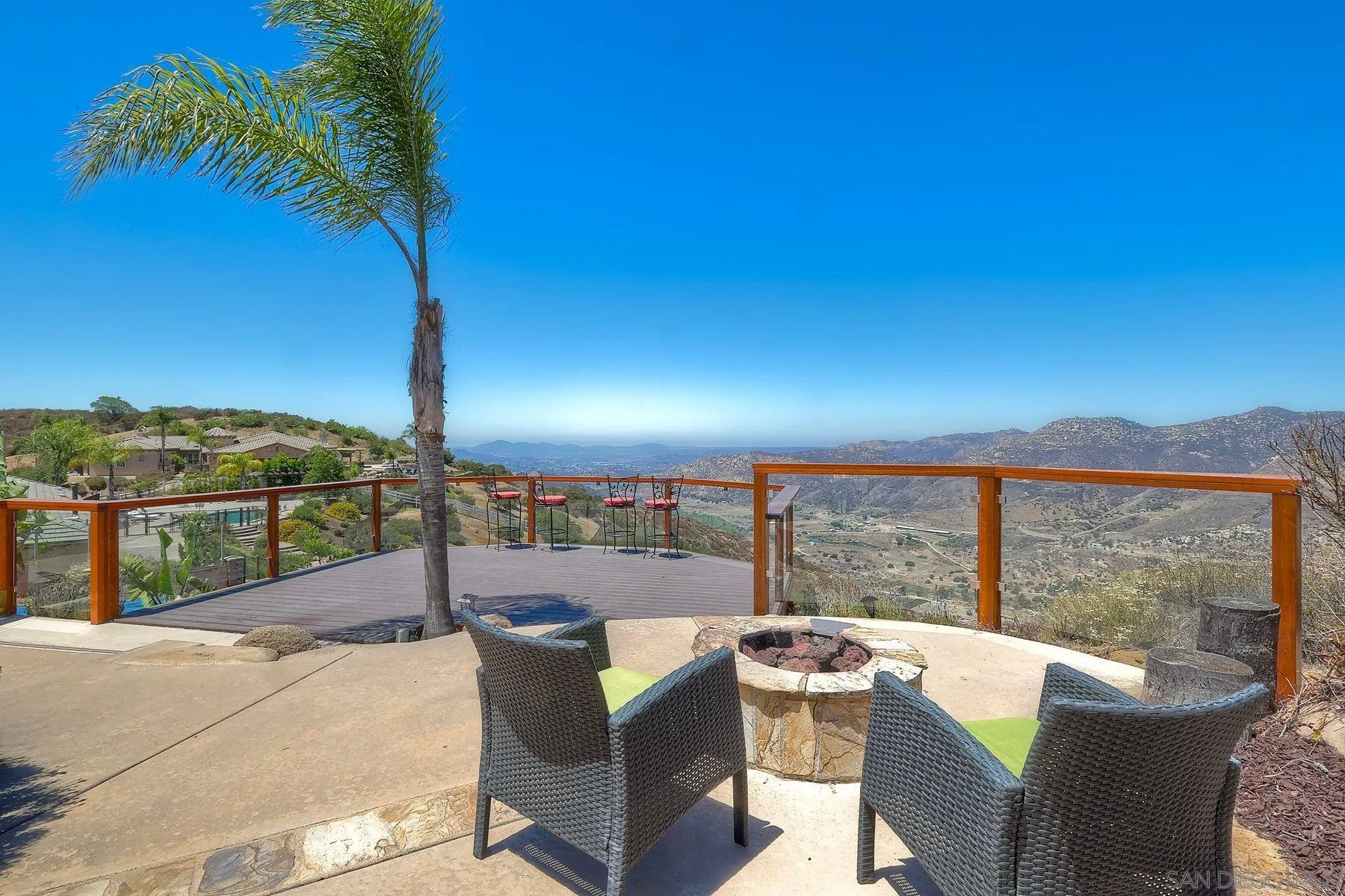 https://cdn.realtyfeed.com/cdn/127/260002473/10bd2ad57ee7c6b9001887c03b109760.webp