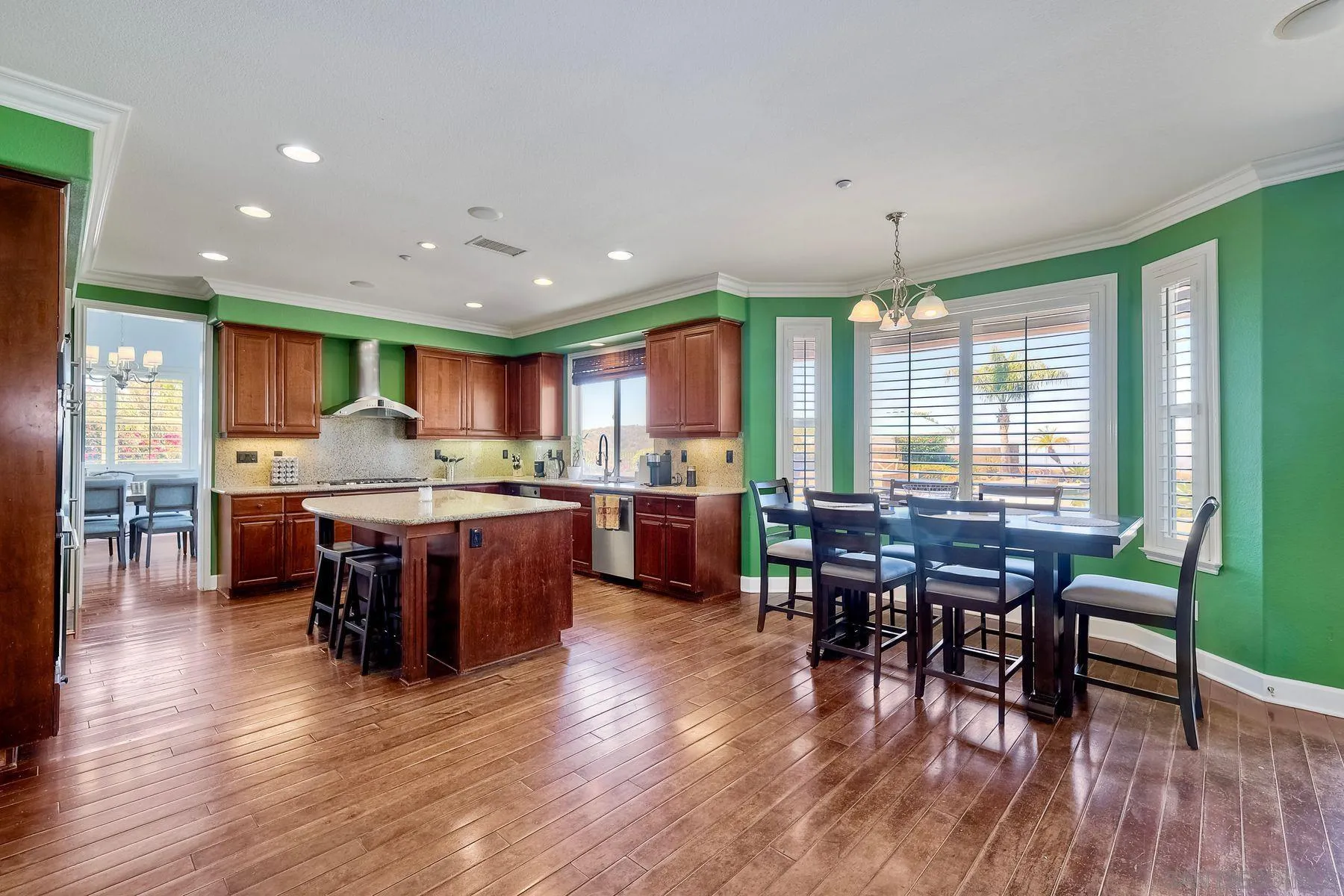 https://cdn.realtyfeed.com/cdn/127/260002473/1f1adc8545c44f89df42c1d75831e79a.webp
