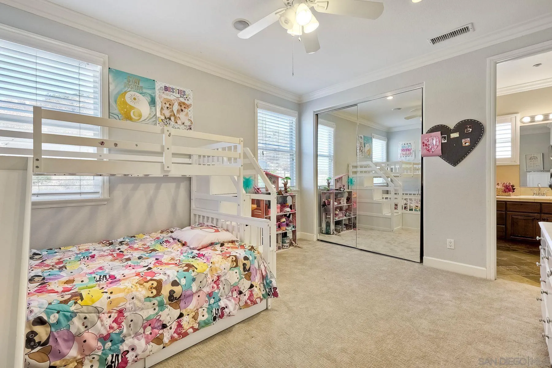 https://cdn.realtyfeed.com/cdn/127/260002473/22c1ef062bf4127c245d15226179ffb7.webp